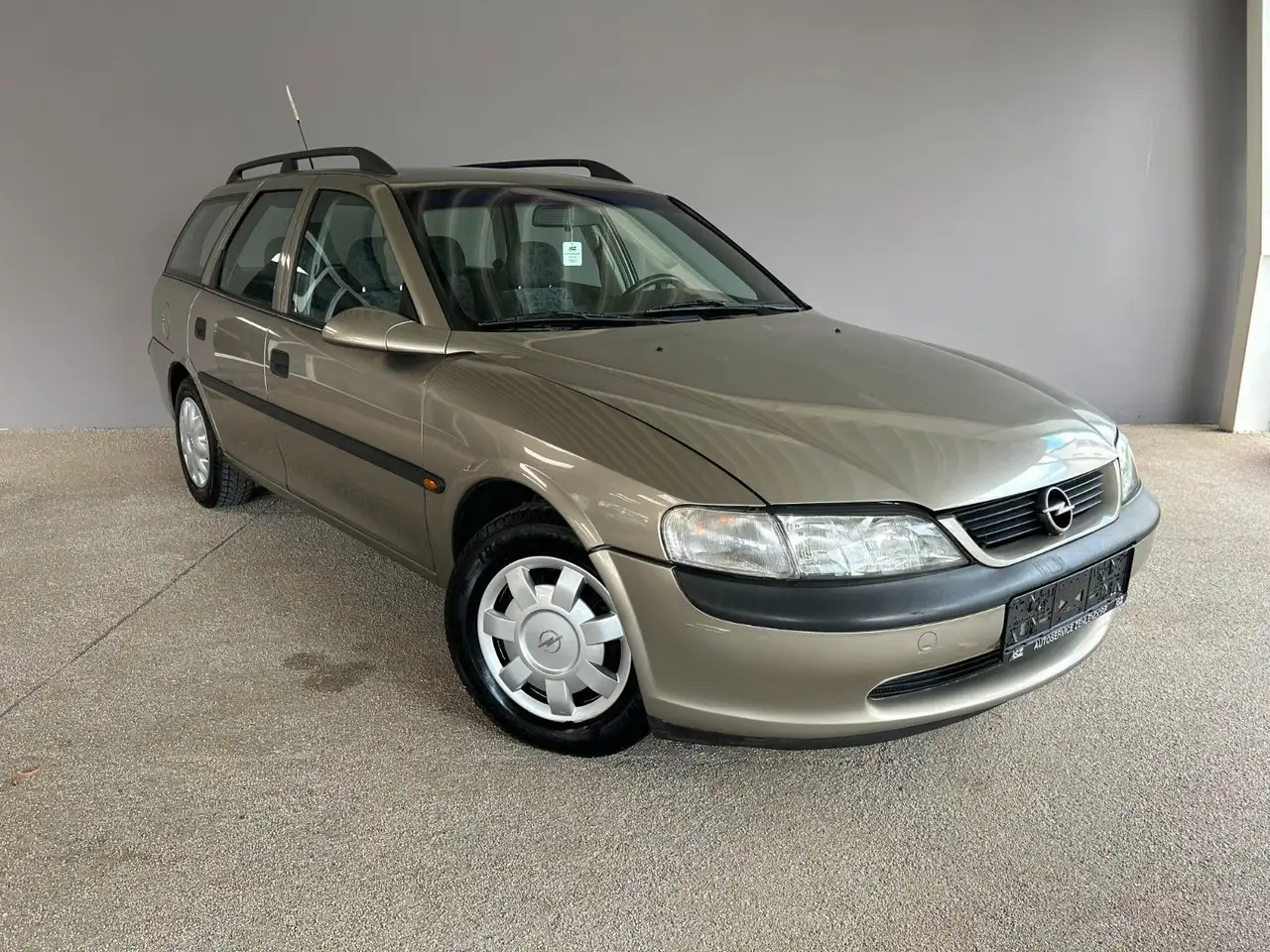 Opel Vectra B Kombi 1.6 16V/Klima/121.135km/101PS, foto 9