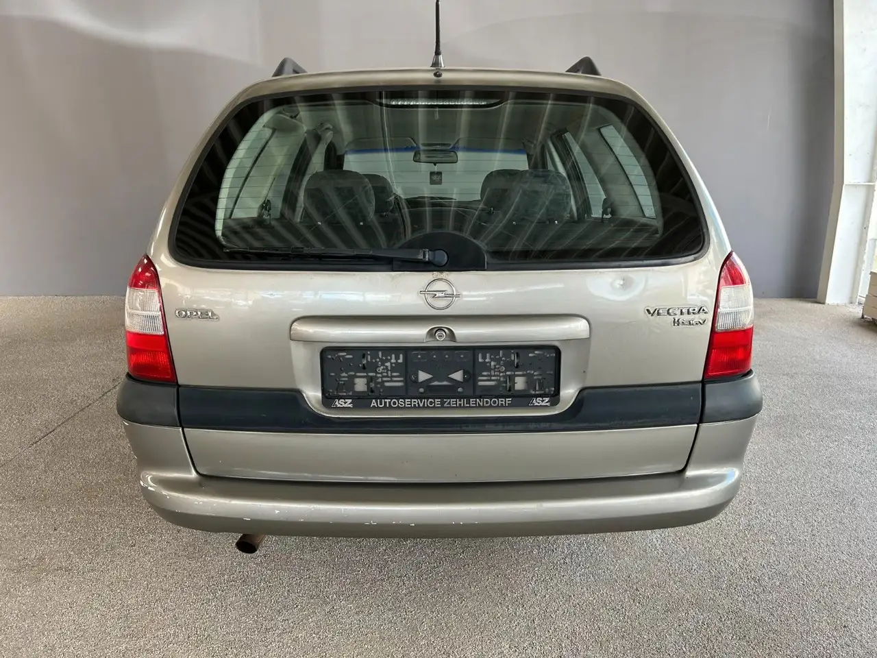 Opel Vectra B Kombi 1.6 16V/Klima/121.135km/101PS, foto 6