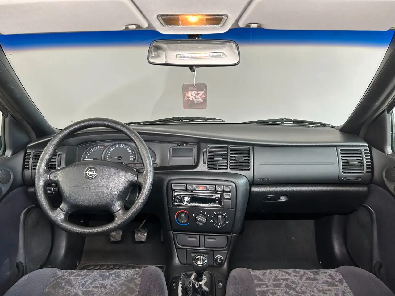 Opel Vectra B Kombi 1.6 16V/Klima/121.135km/101PS, foto 10
