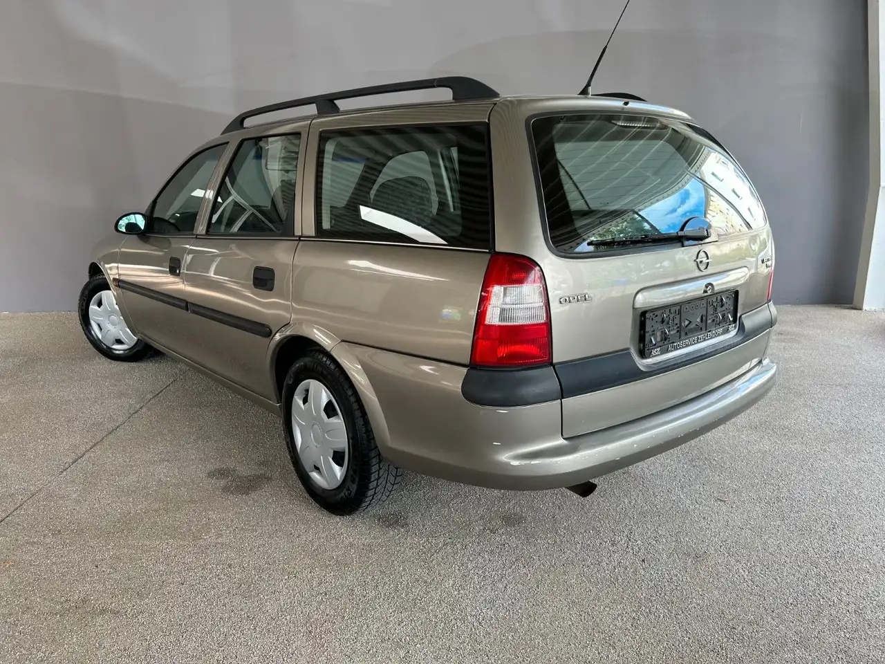Opel Vectra B Kombi 1.6 16V/Klima/121.135km/101PS, foto 5