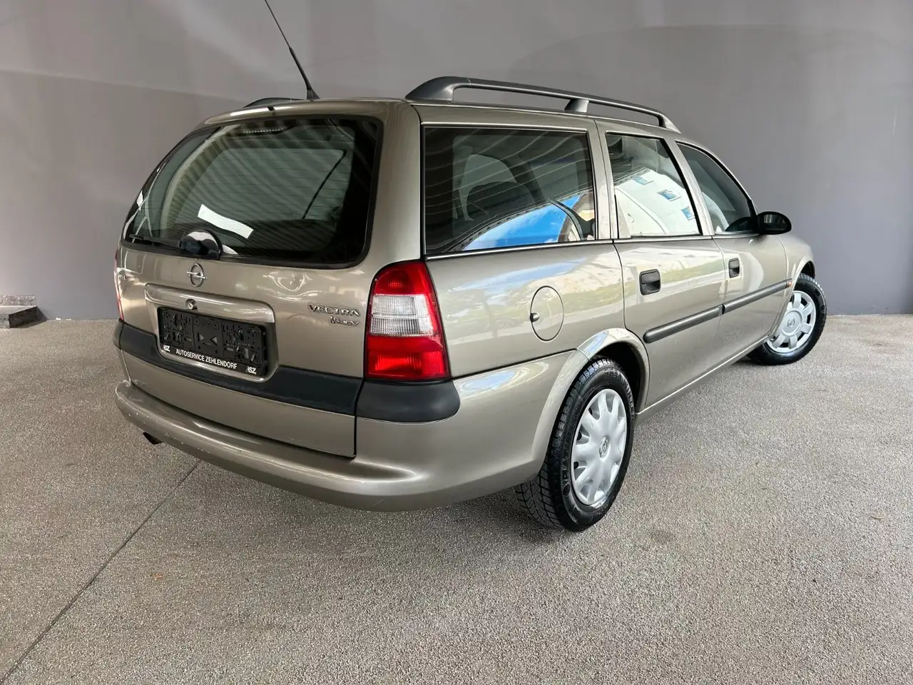 Opel Vectra B Kombi 1.6 16V/Klima/121.135km/101PS, foto 7