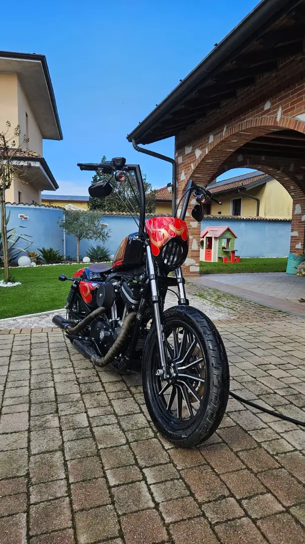 Harley-Davidson Iron 883 Rojo - 2