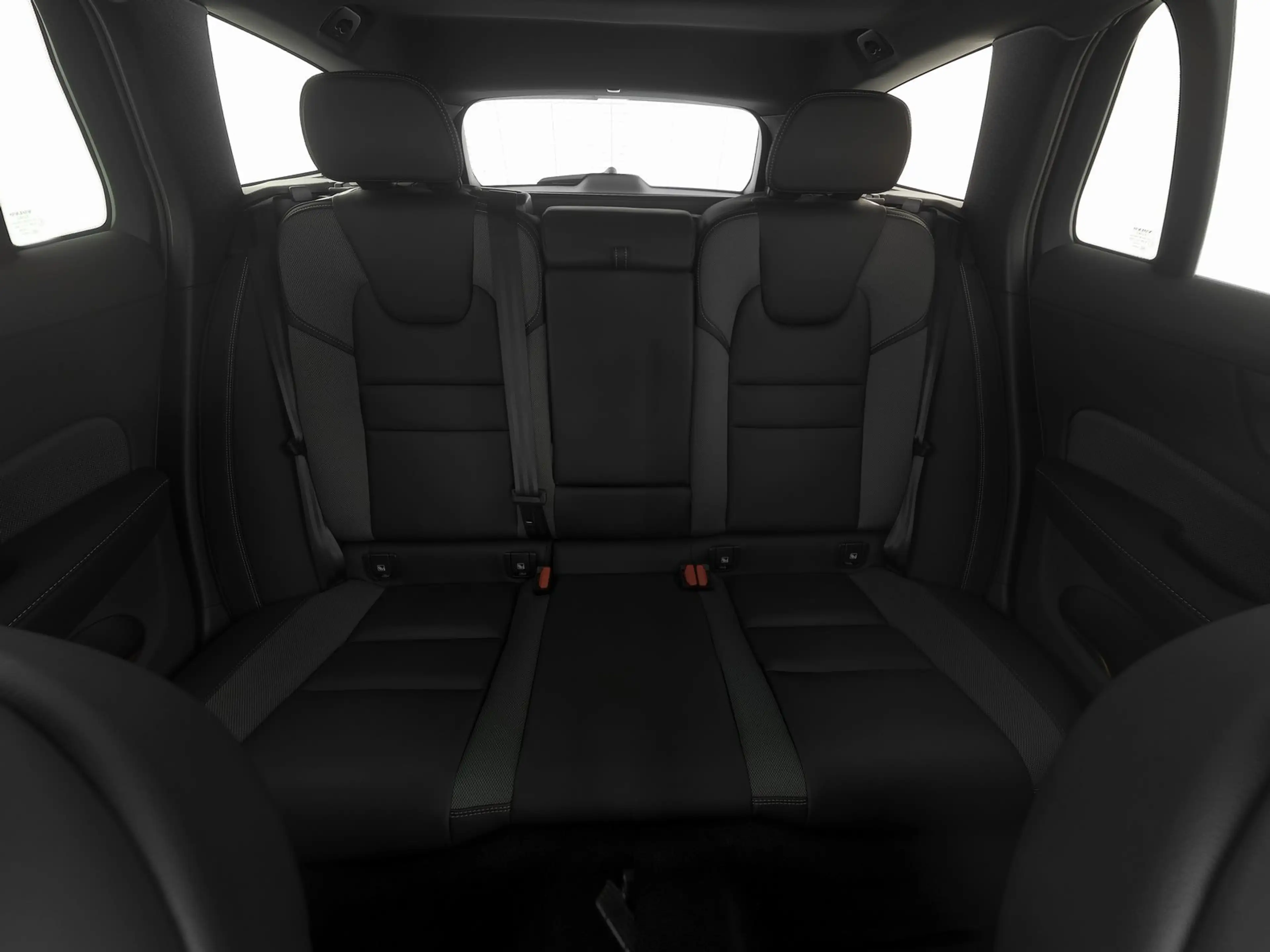 Volvo V60 Cross Country B4 Diesel AWD Geartronic Plus — photo 5