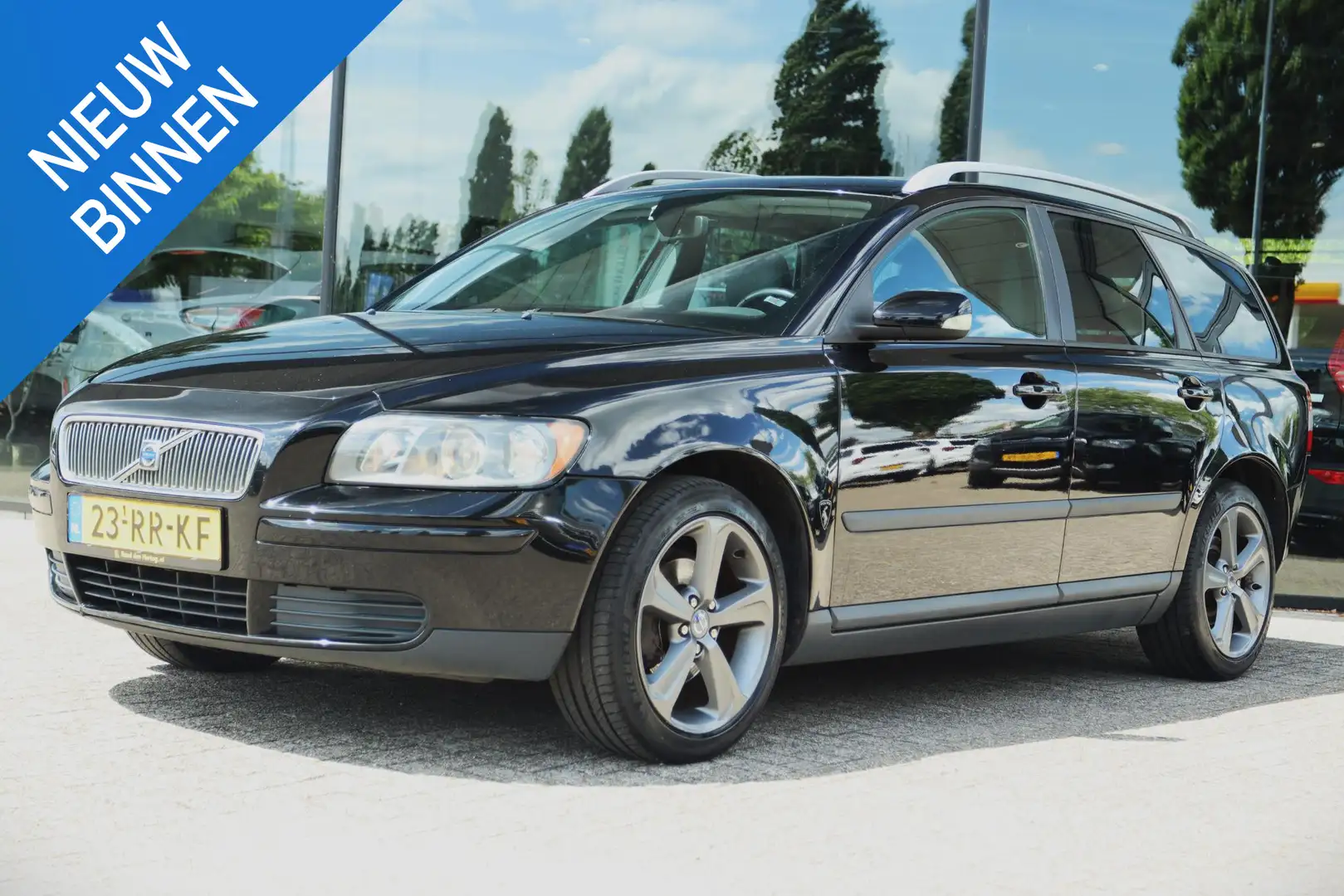 Volvo V50 1.8 KINETIC | NIEUWE APK | TREKHAAK | CLIMATE | CR Zwart - 1