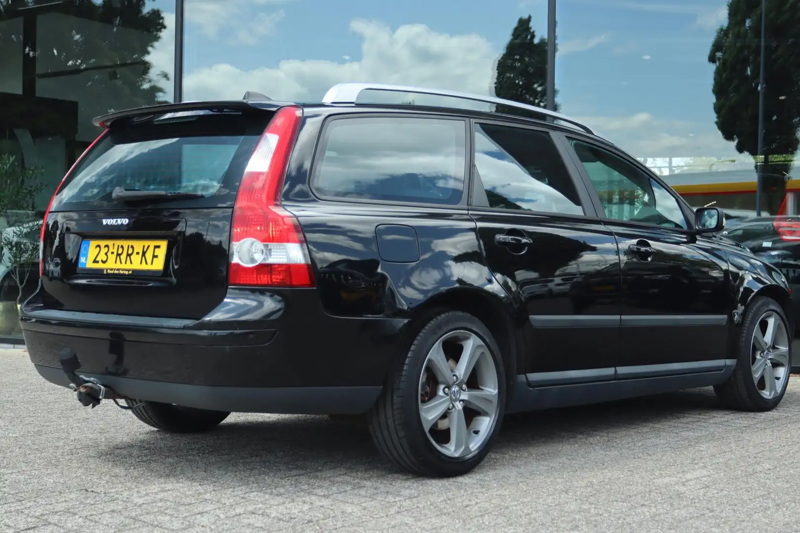 Volvo V50 1.8 KINETIC | NIEUWE APK | TREKHAAK | CLIMATE | CR Zwart - 2