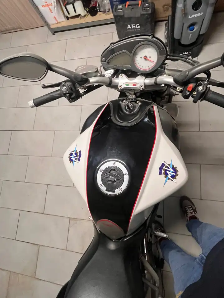 MV Agusta Brutale 910