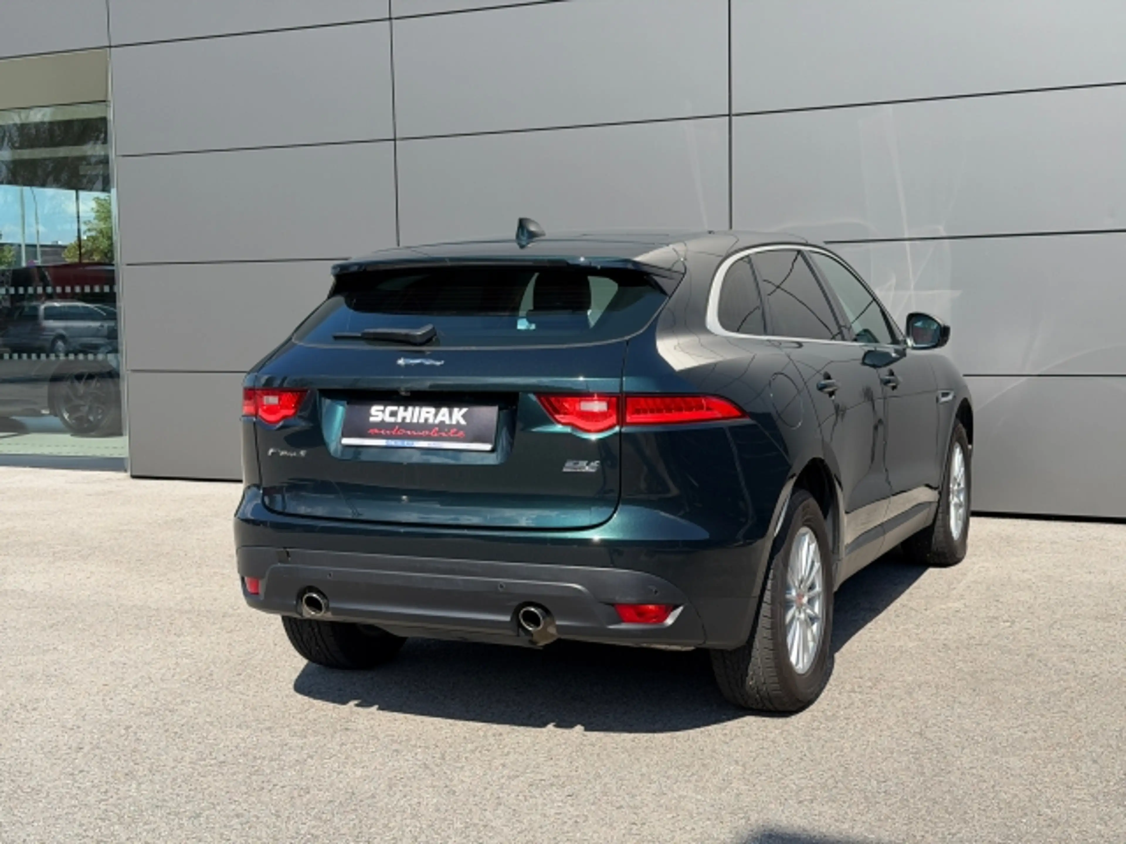 Jaguar F-Pace 25d Prestige AWD Aut. — photo 6