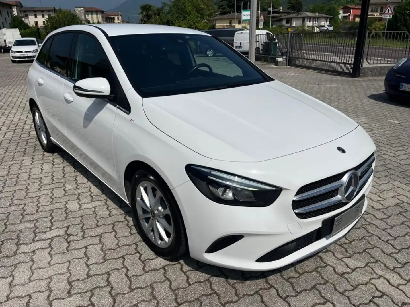 Mercedes-Benz B 180 d Automatic Premium Bianco - 2