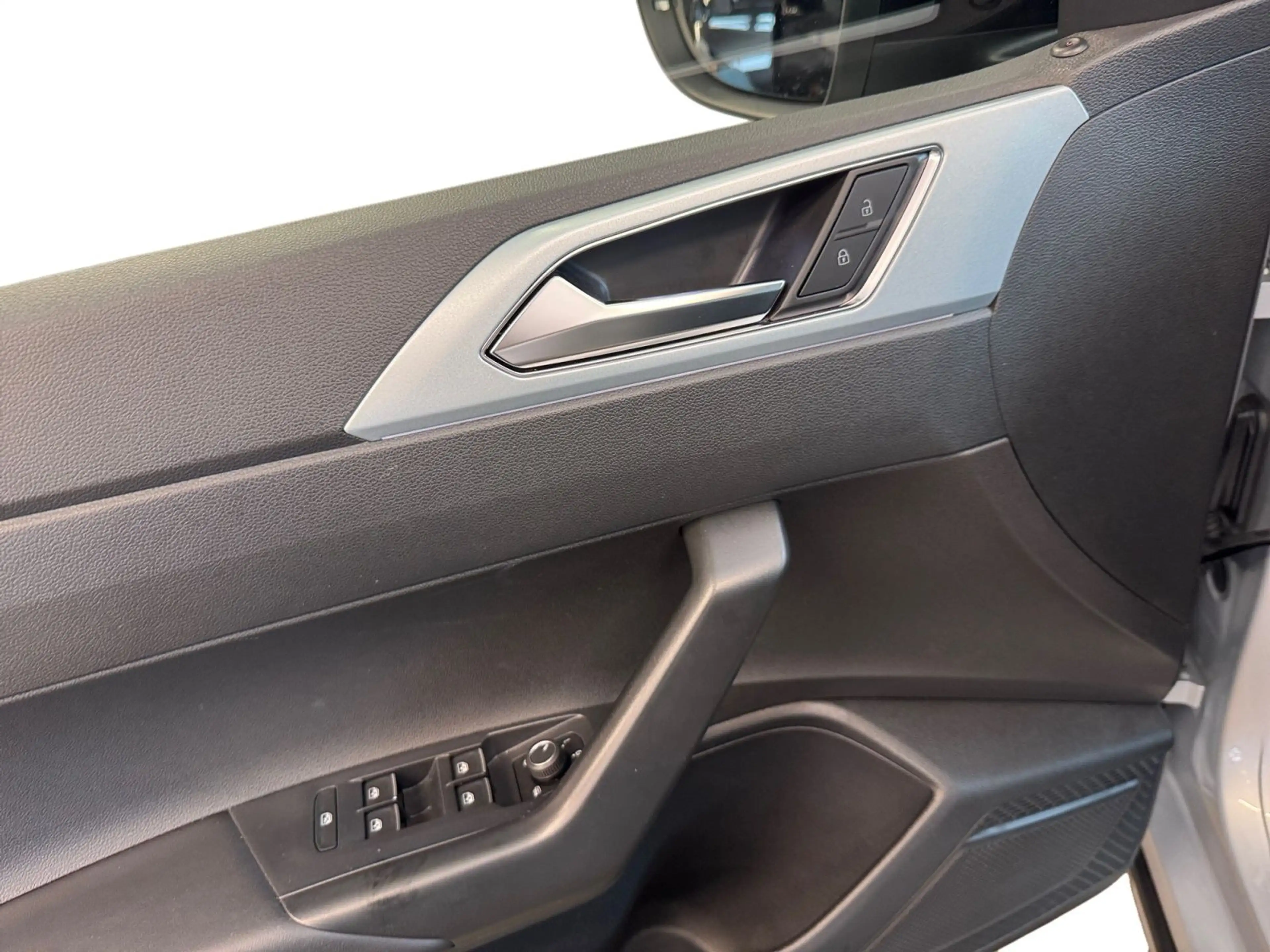 Volkswagen Taigo 1.0 TSI GOAL 5JG+LED+NAVI+ACC+SHZ+DAB+ALU — photo 15