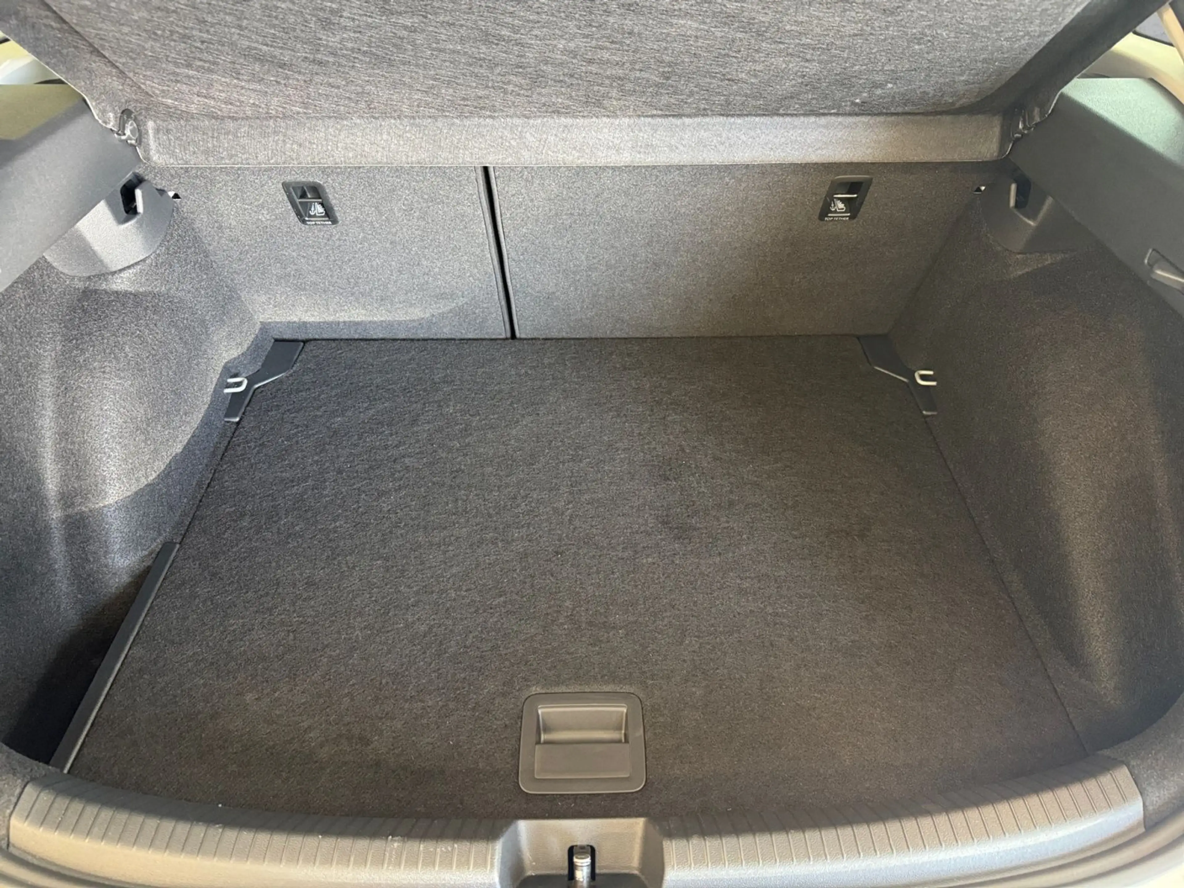 Volkswagen Taigo 1.0 TSI GOAL 5JG+LED+NAVI+ACC+SHZ+DAB+ALU — photo 14