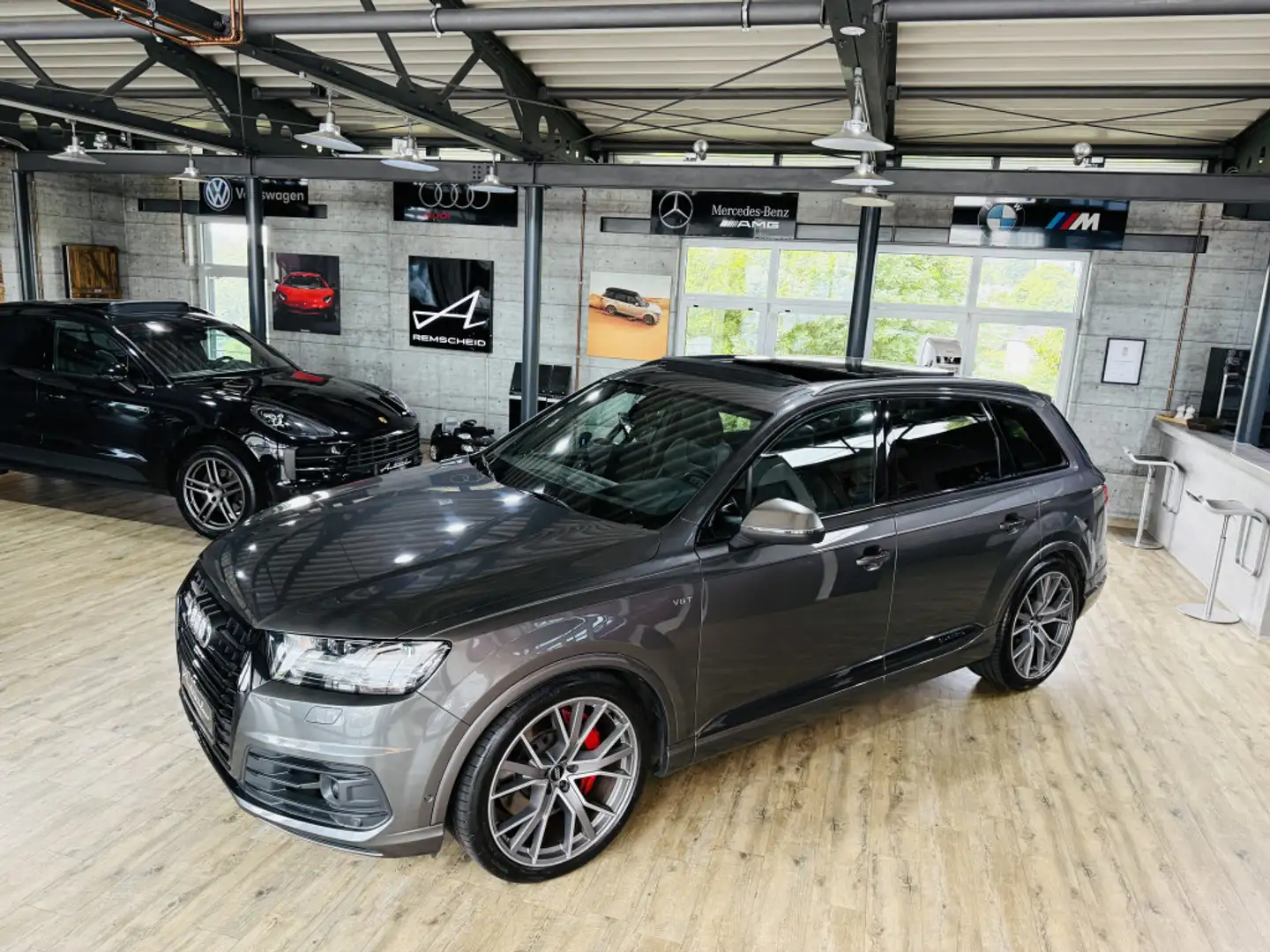 Audi SQ7 4.0 TDI quattro*7-SITZER*AHK*PANO*HUD*ACC* Grau - 2