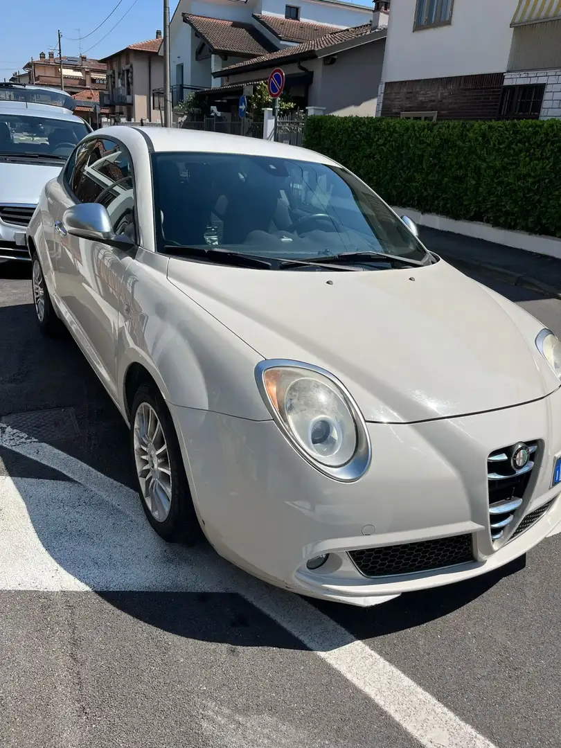 Alfa Romeo MiTo 0.9 t. t.air Distinctive Sp.Pack s&s 85cv - 2
