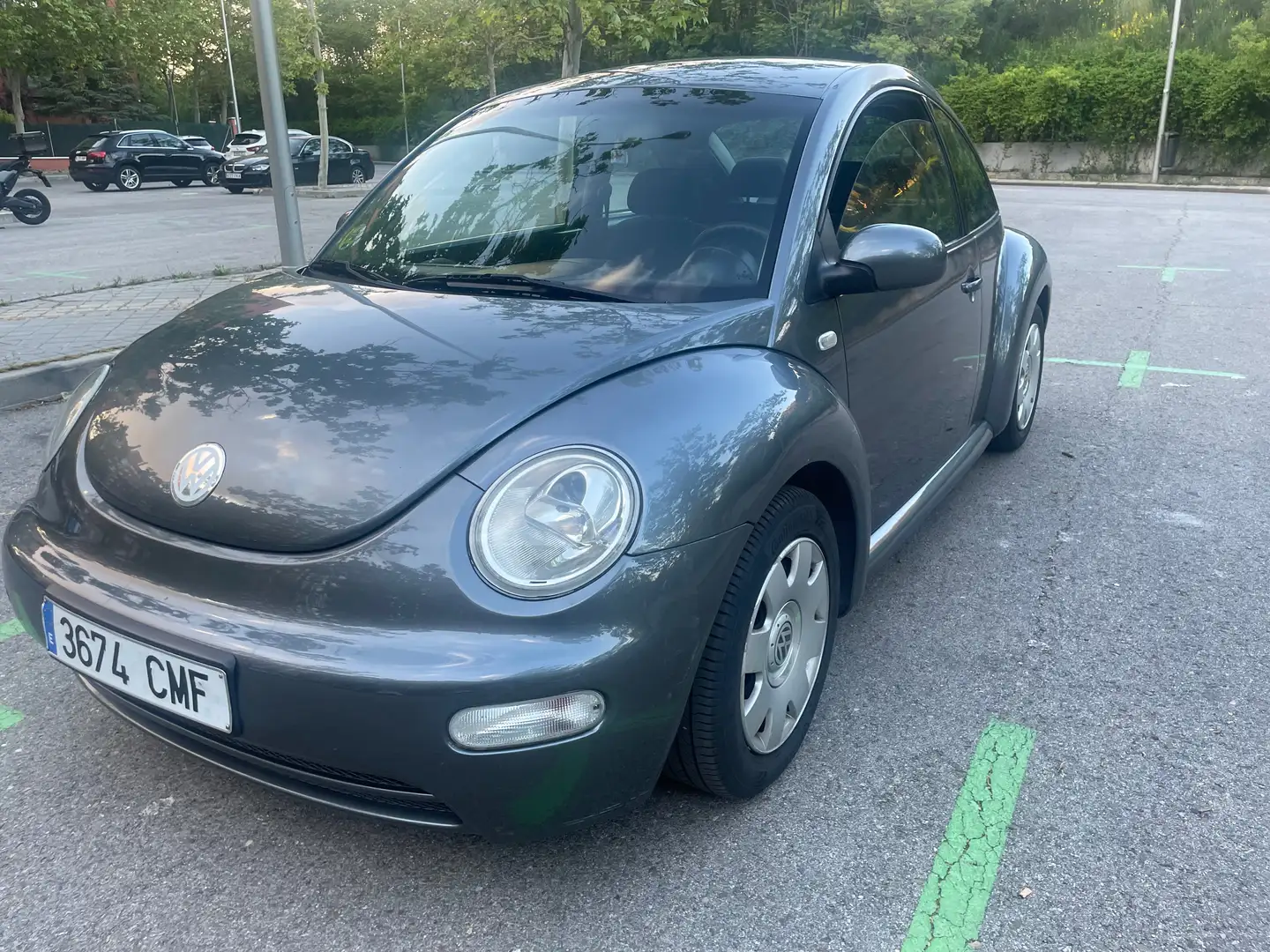 Volkswagen Beetle Beetle 1.6 gasolina 115 cv Gris - 1