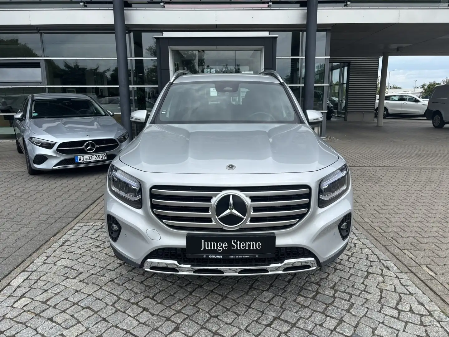 Mercedes-Benz GLB 180 GLB 180 d Progr.Advanced+7Sitze+AHK+Distronic+++ Argent - 2