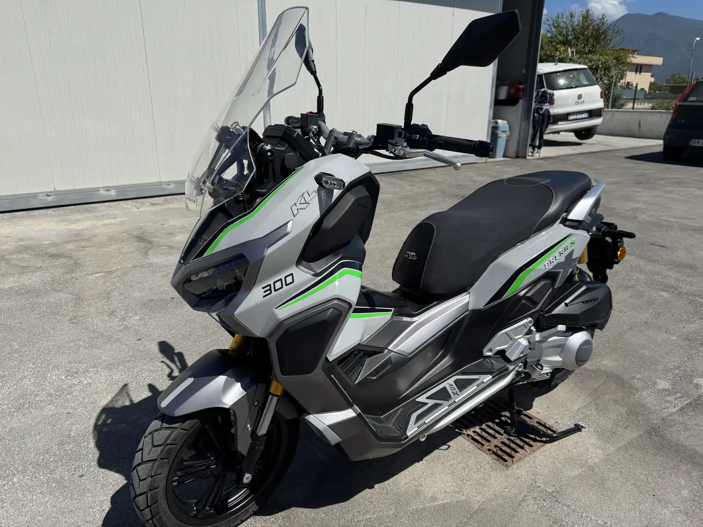 KL Motors Brera X 300 xdv - 1