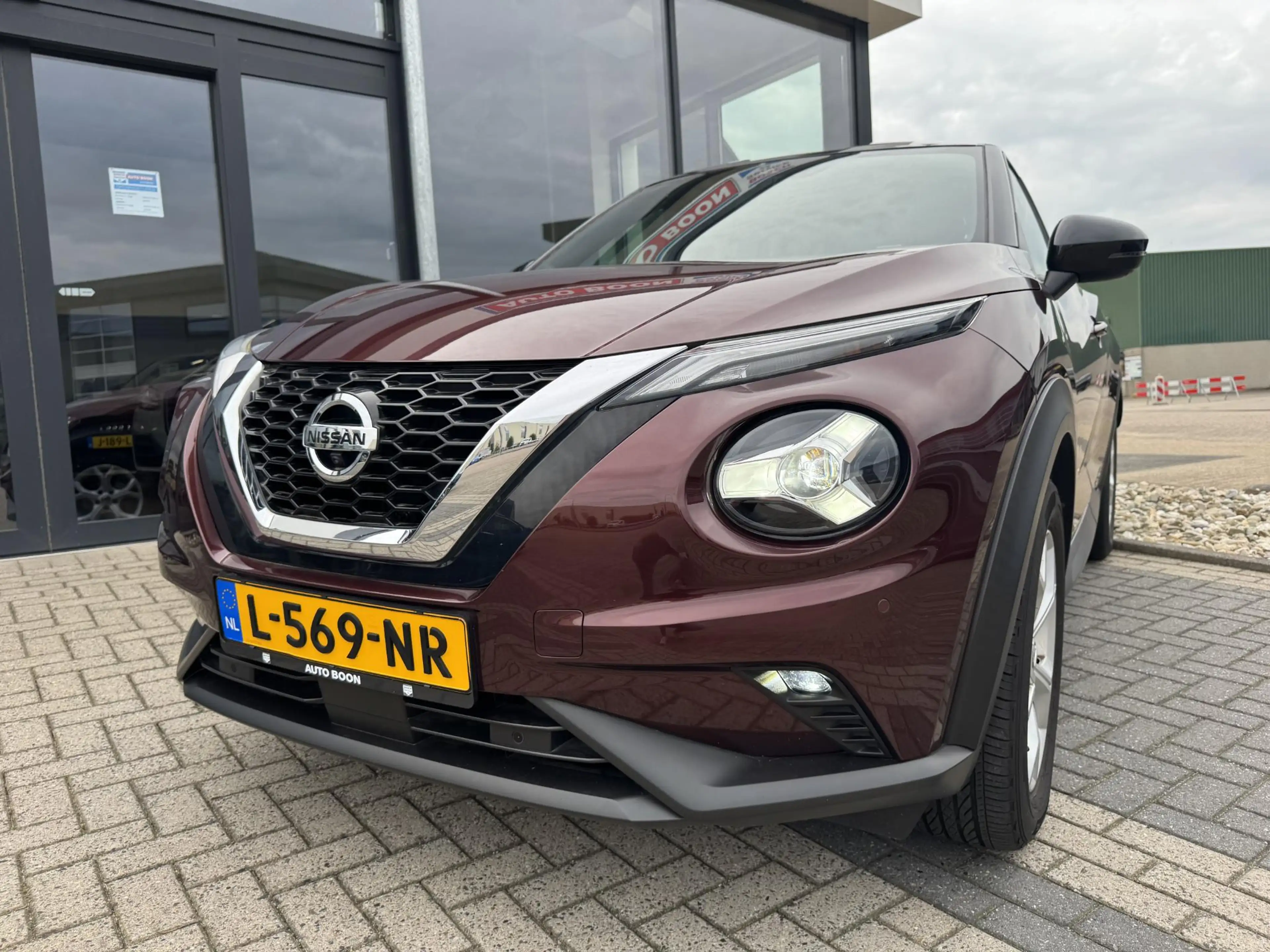Nissan Juke 1.0 DIG-T 117PK TEKNA 2-TONE APPCARPLAY/P-CAM360 / — photo 3