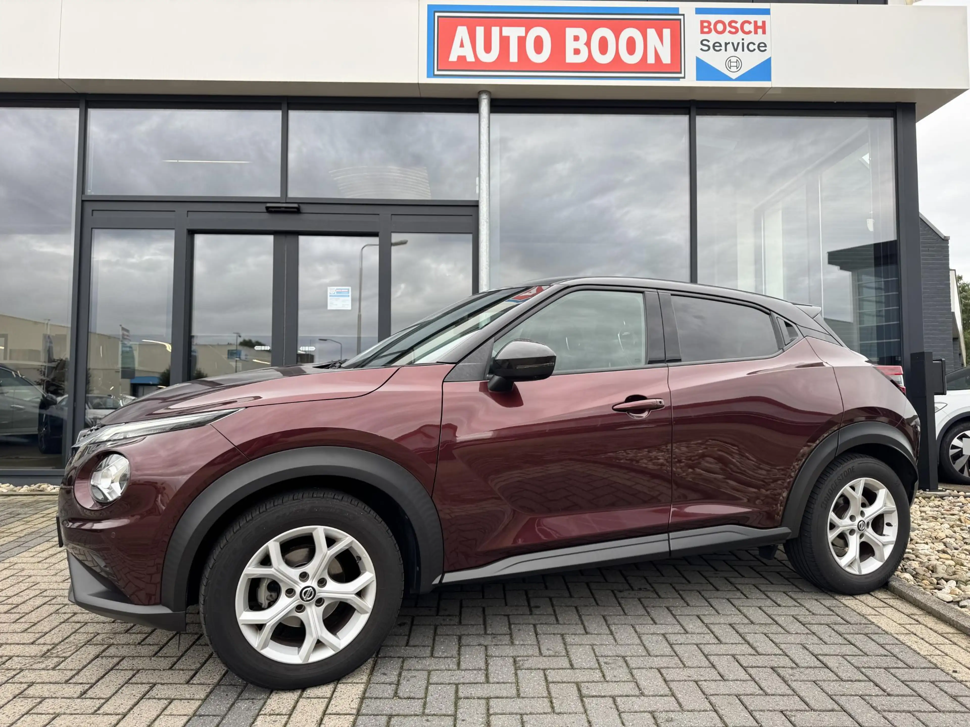 Nissan Juke 1.0 DIG-T 117PK TEKNA 2-TONE APPCARPLAY/P-CAM360 /
