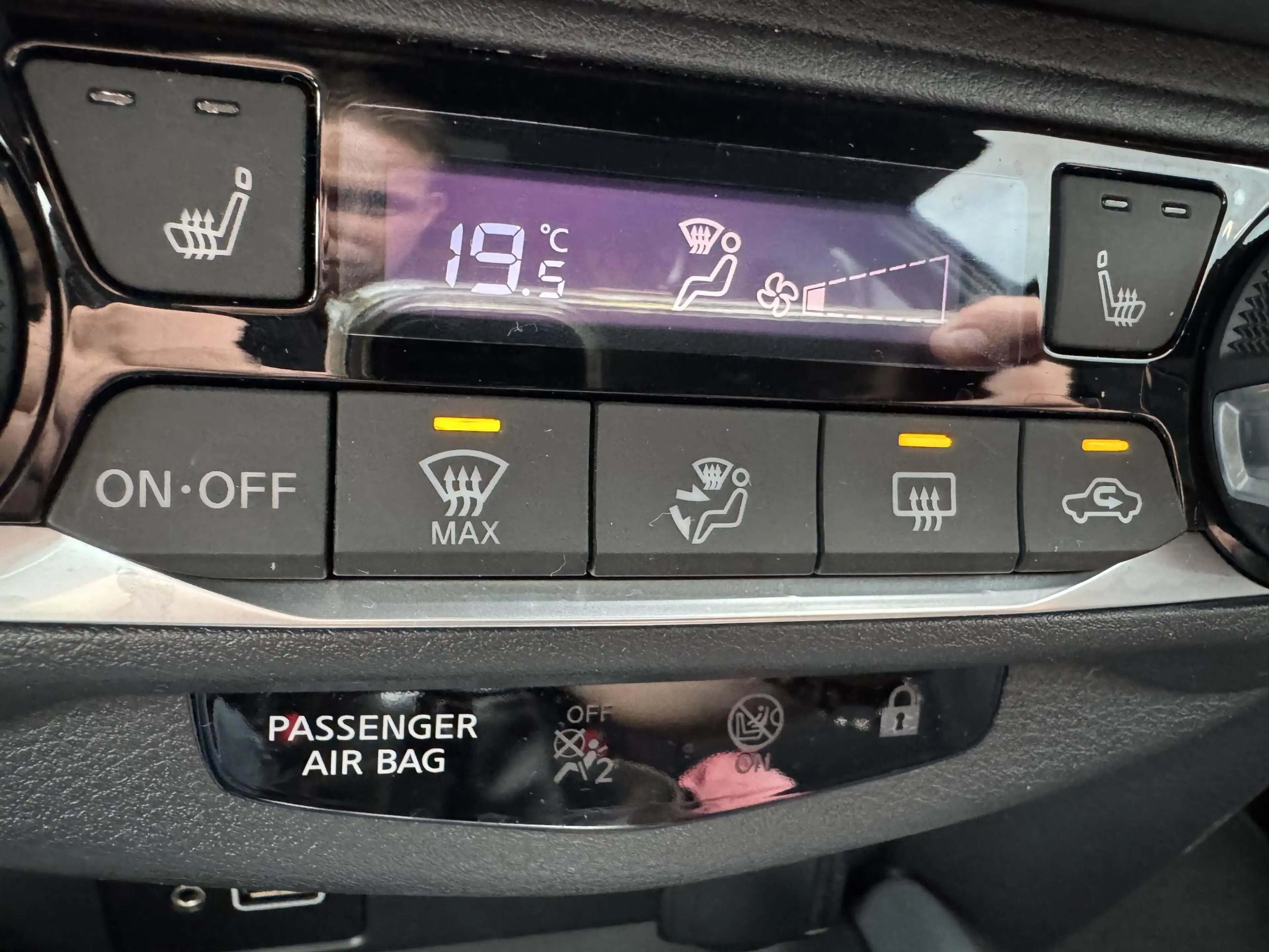Nissan Juke 1.0 DIG-T 117PK TEKNA 2-TONE APPCARPLAY/P-CAM360 / — photo 27