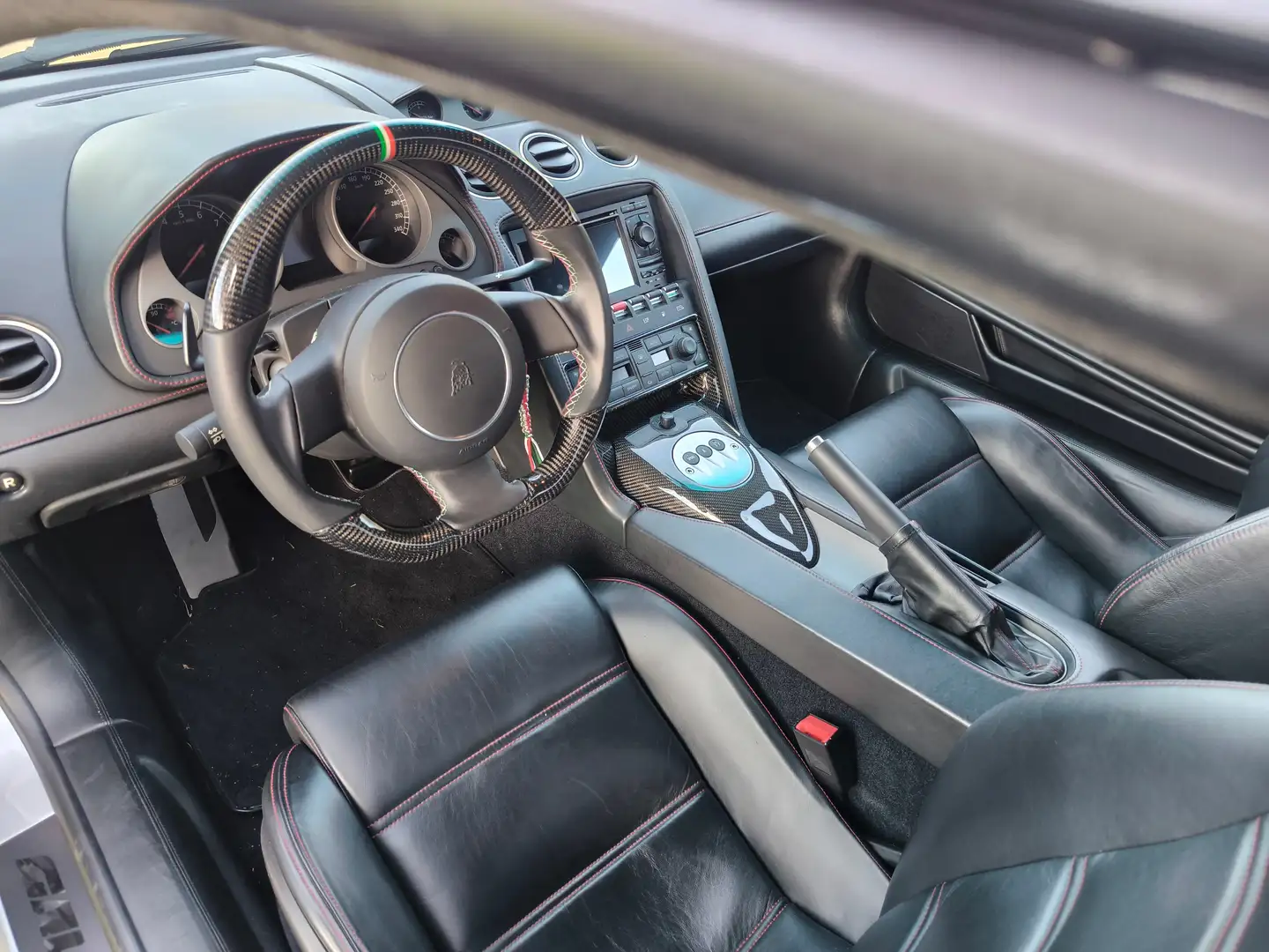 Lamborghini Gallardo E-Gear V10 - Klappenausp. / Carbon / nur 35.900km Argent - 2