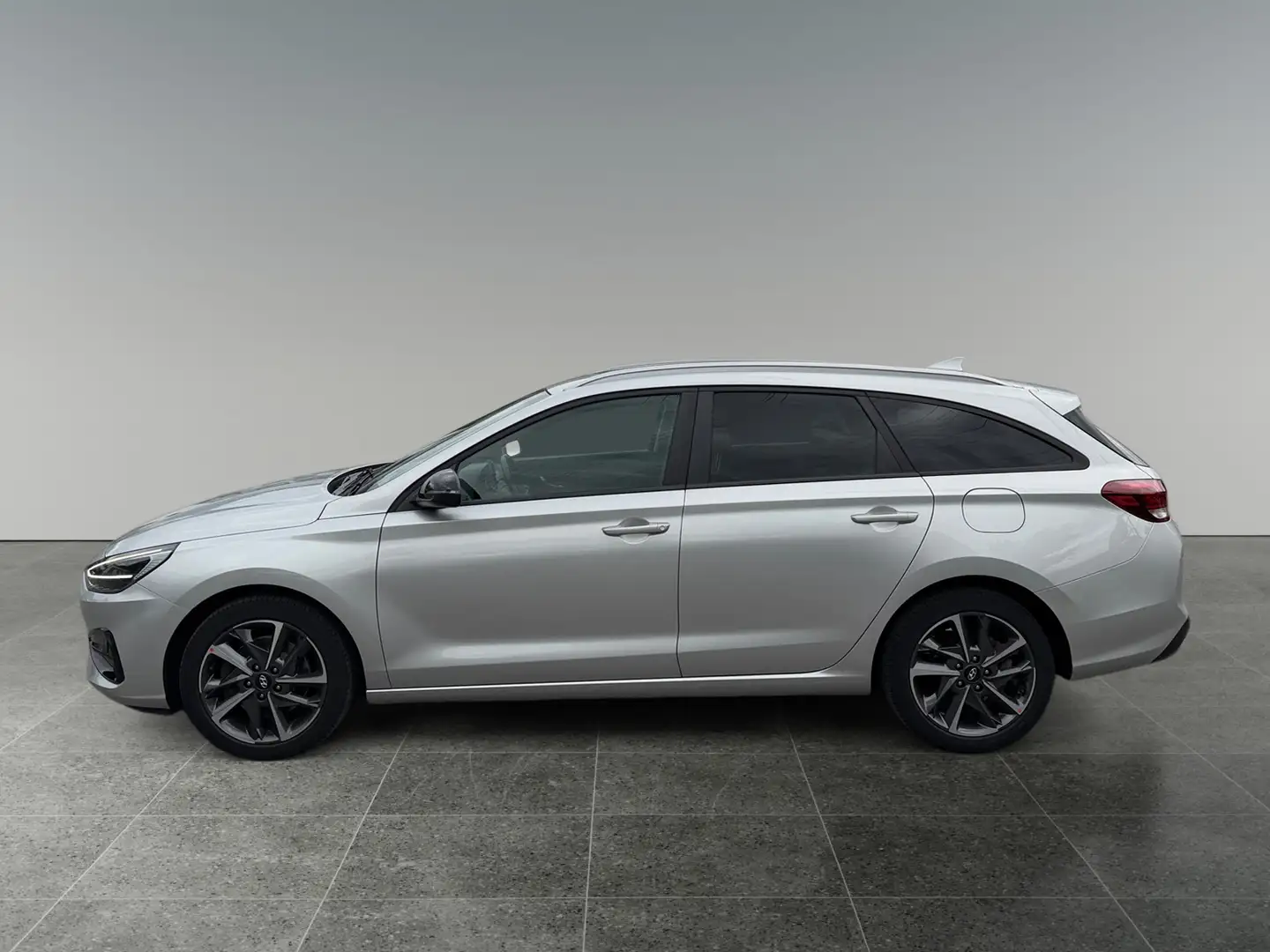 Hyundai i30 i30 Kombi - PD Trend-Line 1,0 TGDi DCT c1kt2-P2 Silber - 2