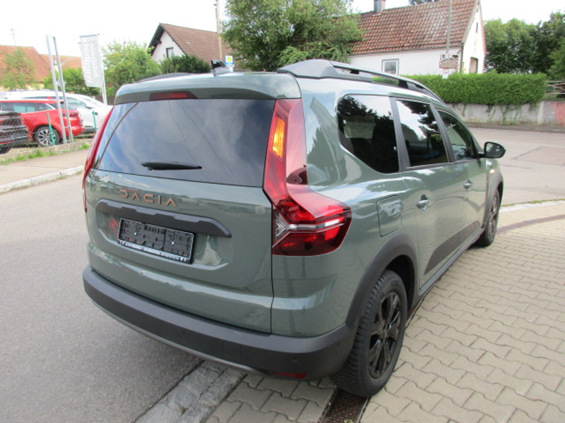 Dacia Jogger Extreme TCE 110 Navi Sitzheizung 7 Sitzer Klimaautomatik Alufelgen Top Ausstattung — photo 6