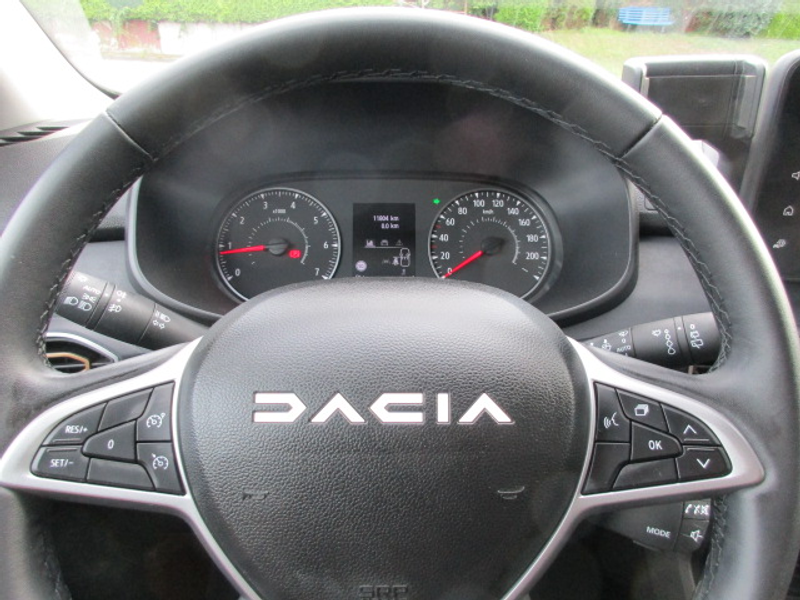 Dacia Jogger Extreme TCE 110 Navi Sitzheizung 7 Sitzer Klimaautomatik Alufelgen Top Ausstattung — photo 13