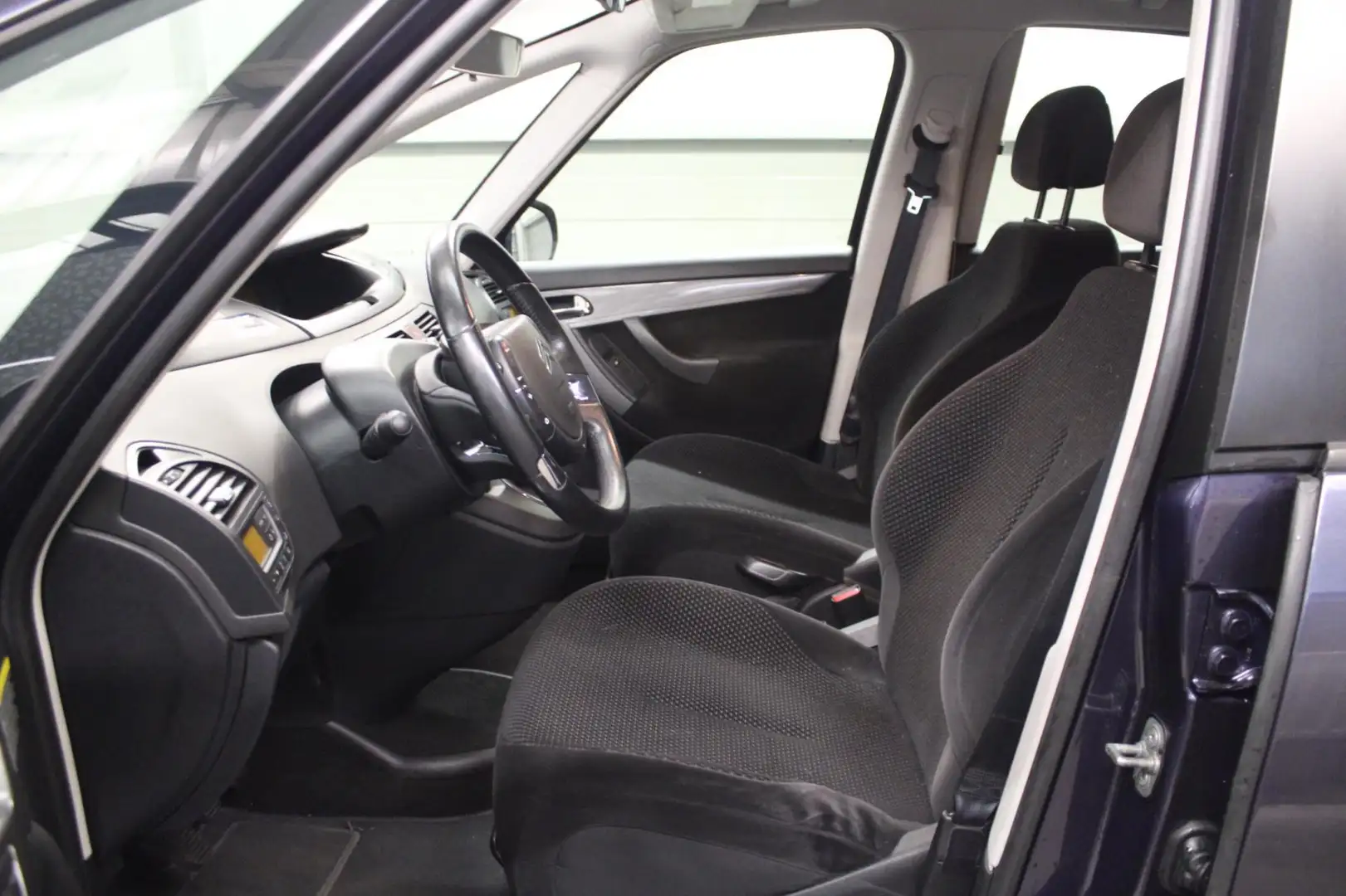 Citroen C4 Picasso 1.6 VTi Amb - CruiseControl - Trekhaak Paars - 2