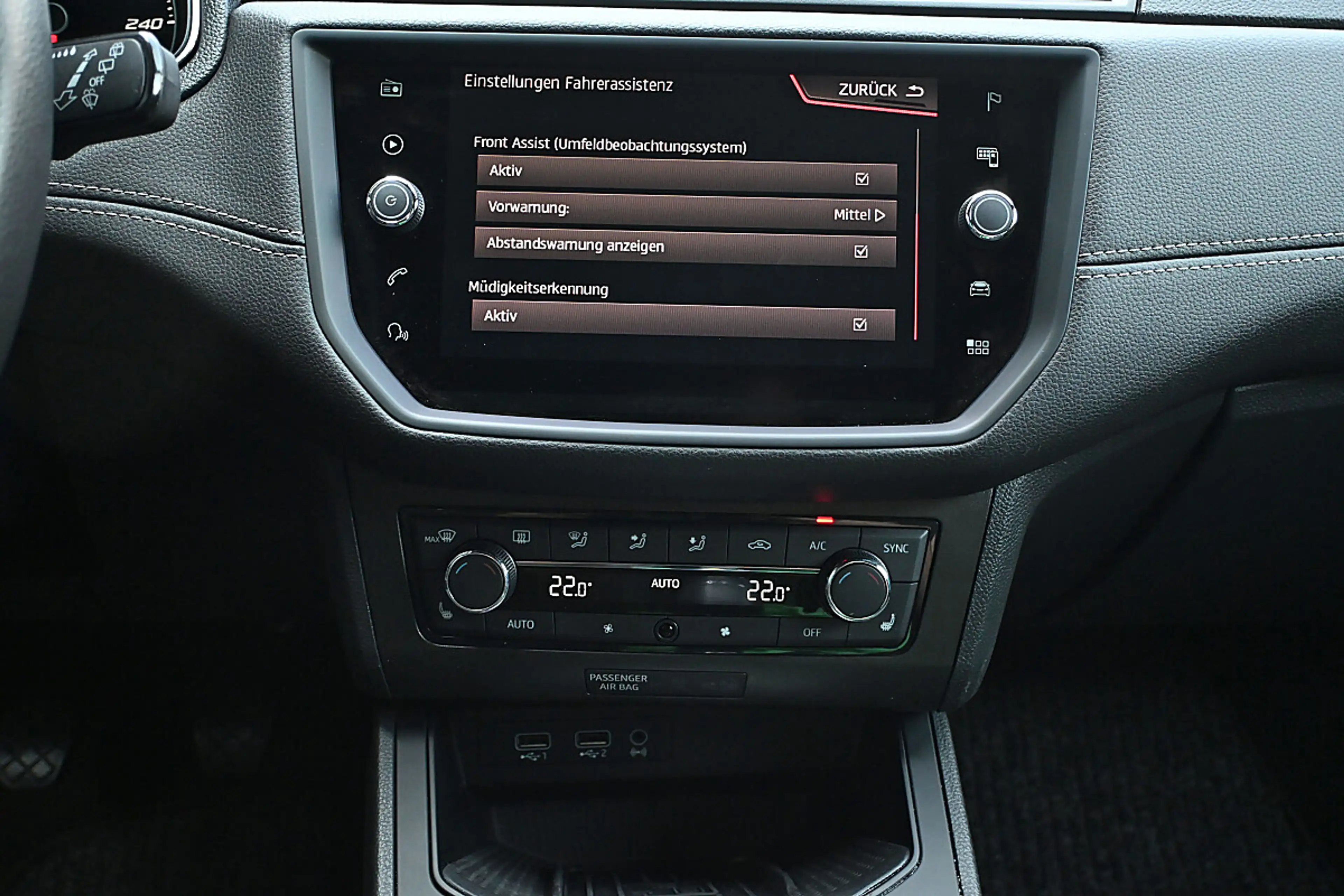 SEAT Ibiza Xcellence 1,6 TDI CR LED, ACC, NAVI — photo 14