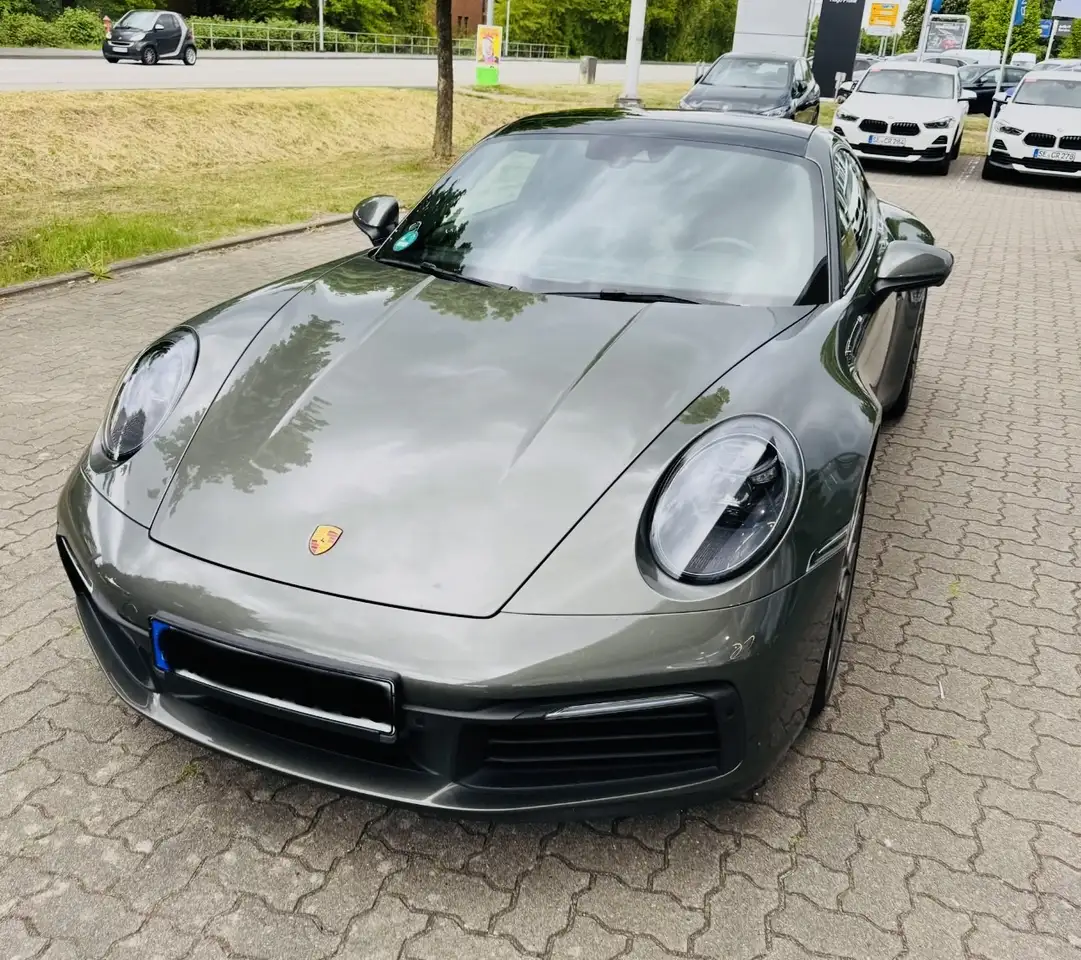 Porsche 992