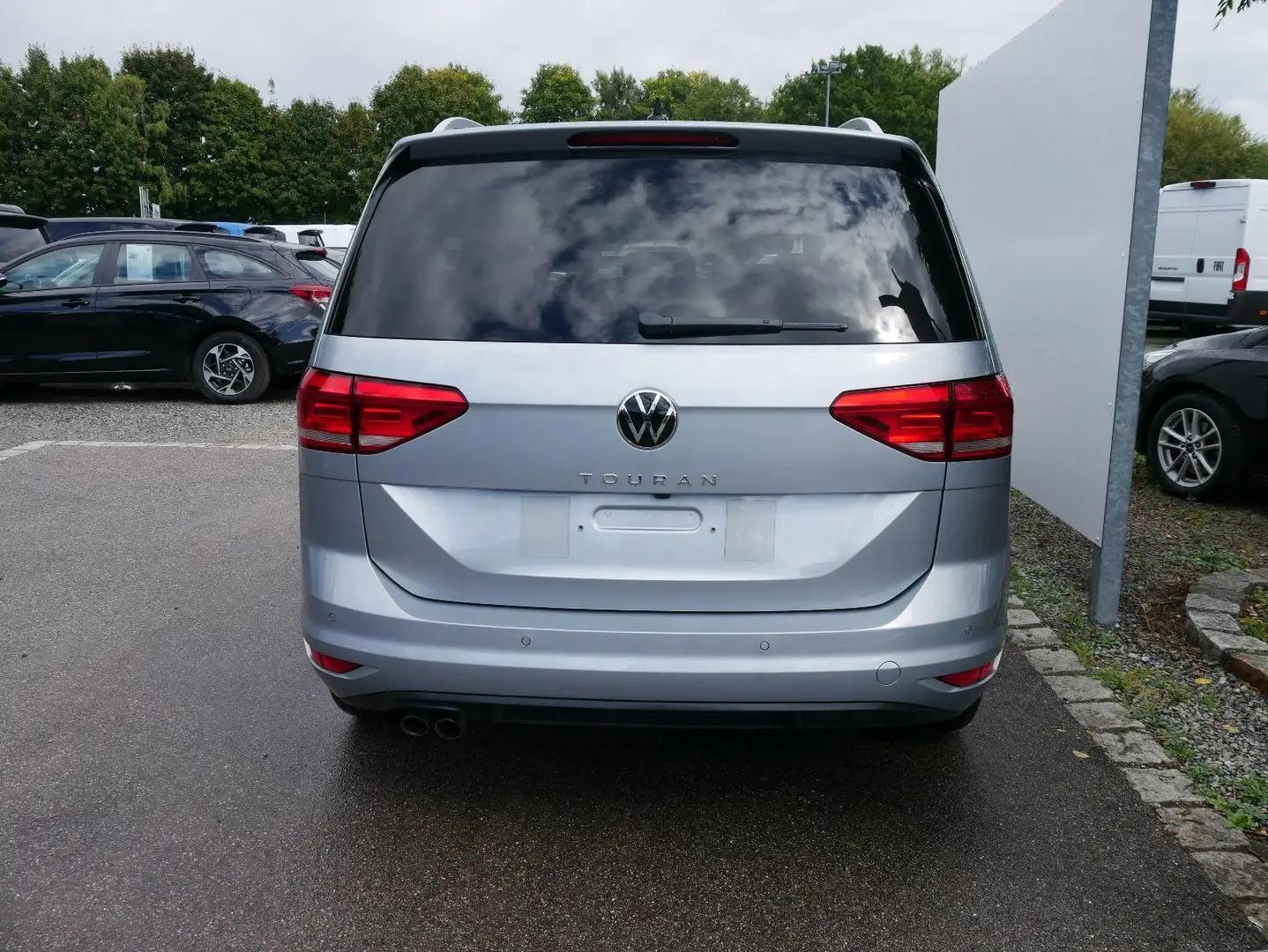 Volkswagen Touran Comfortline 1.5 TSI DSG COMFORTLINE*NAVI*ACC*PD... Silber - 2