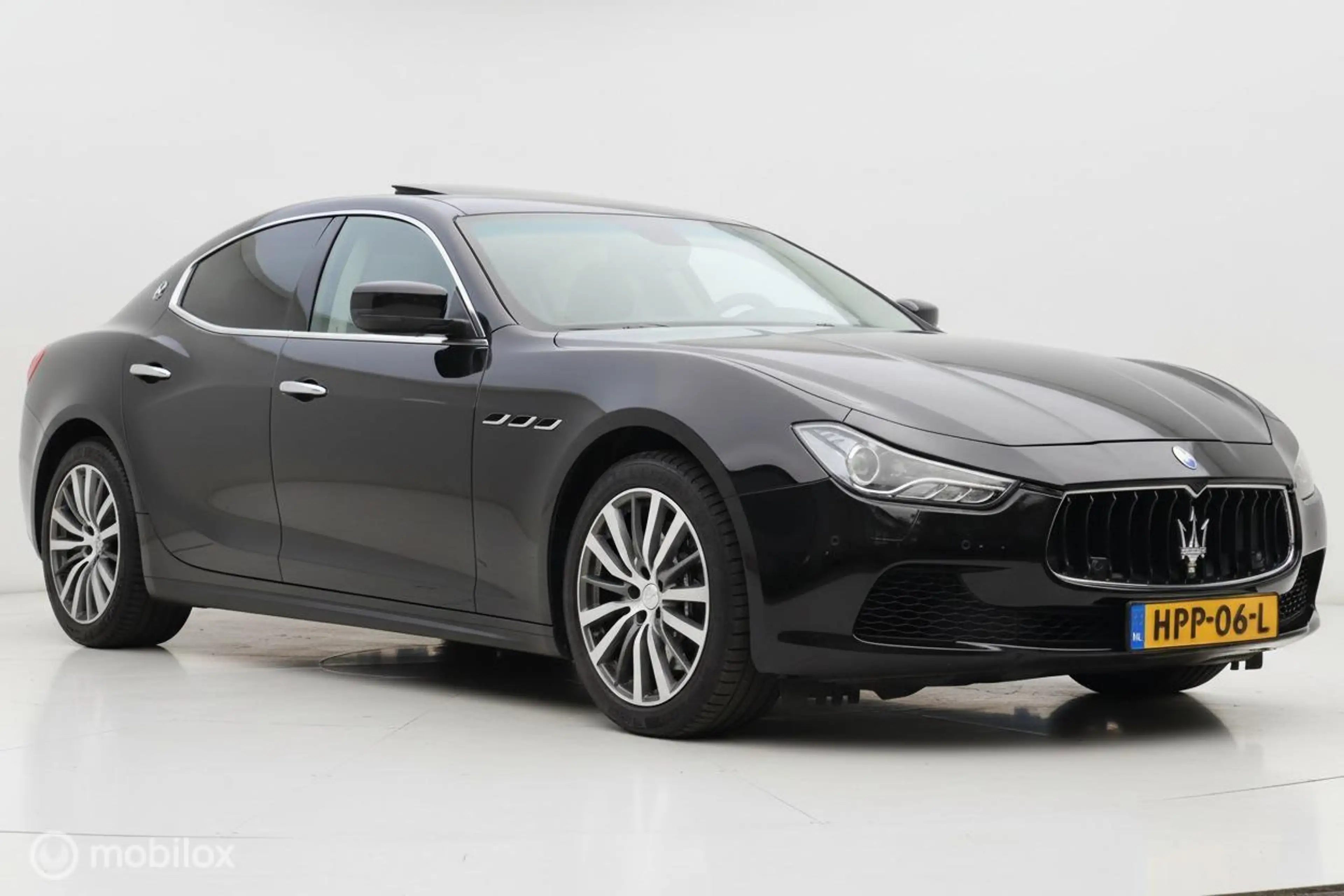 Maserati Ghibli 3.0 S 411 pk Q4 aut | schuifdak | memory — photo 5