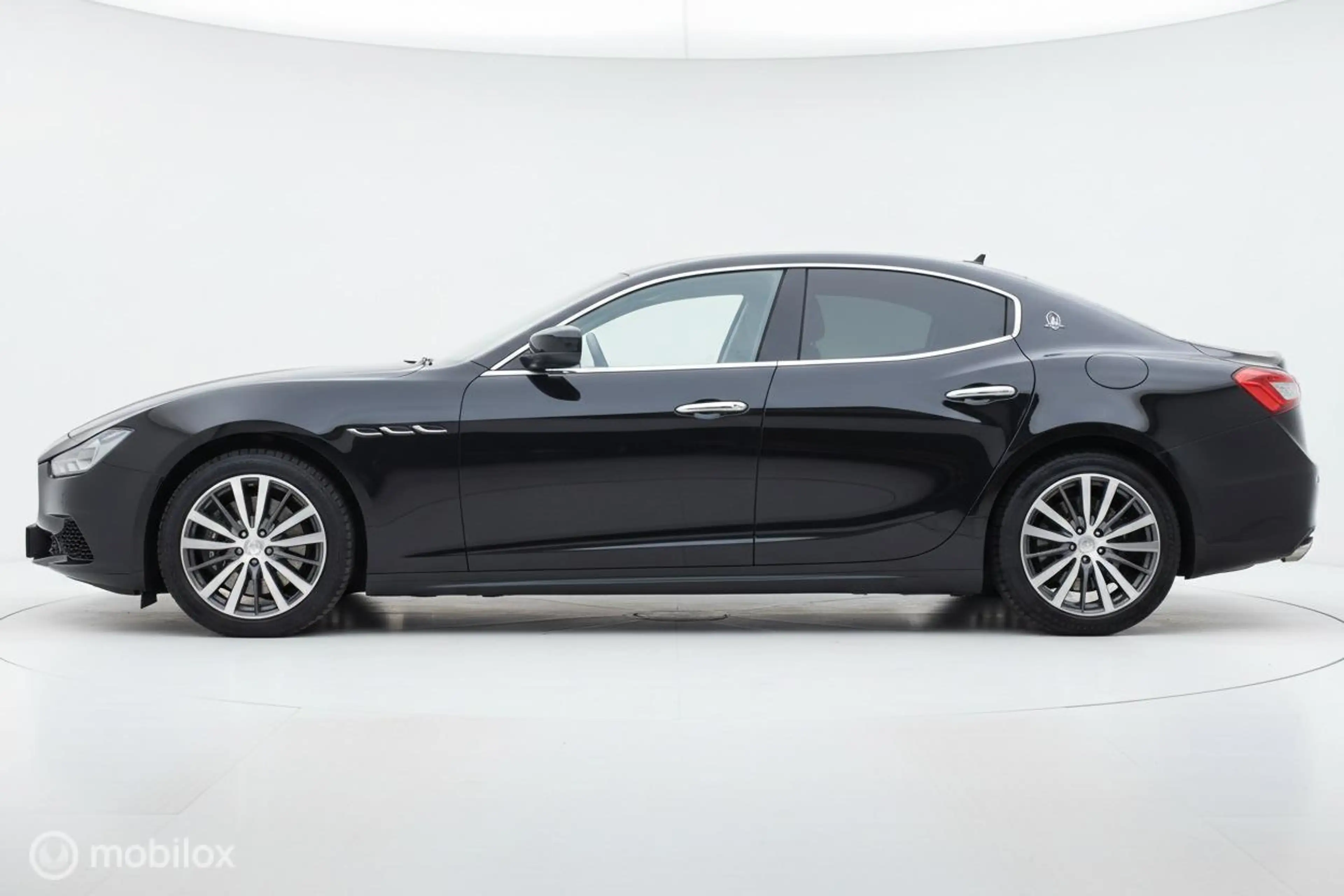 Maserati Ghibli 3.0 S 411 pk Q4 aut | schuifdak | memory — photo 11