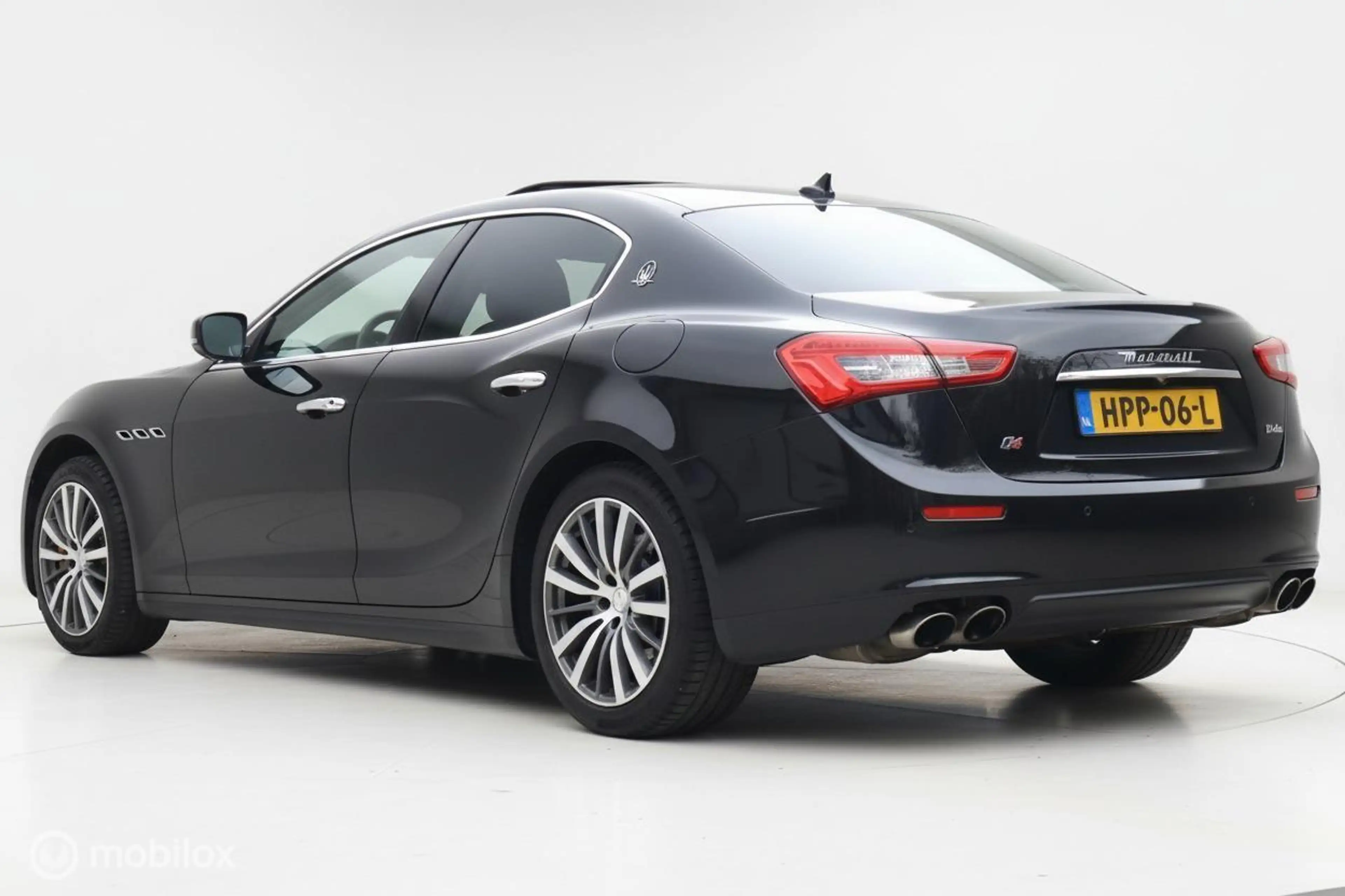 Maserati Ghibli 3.0 S 411 pk Q4 aut | schuifdak | memory — photo 6