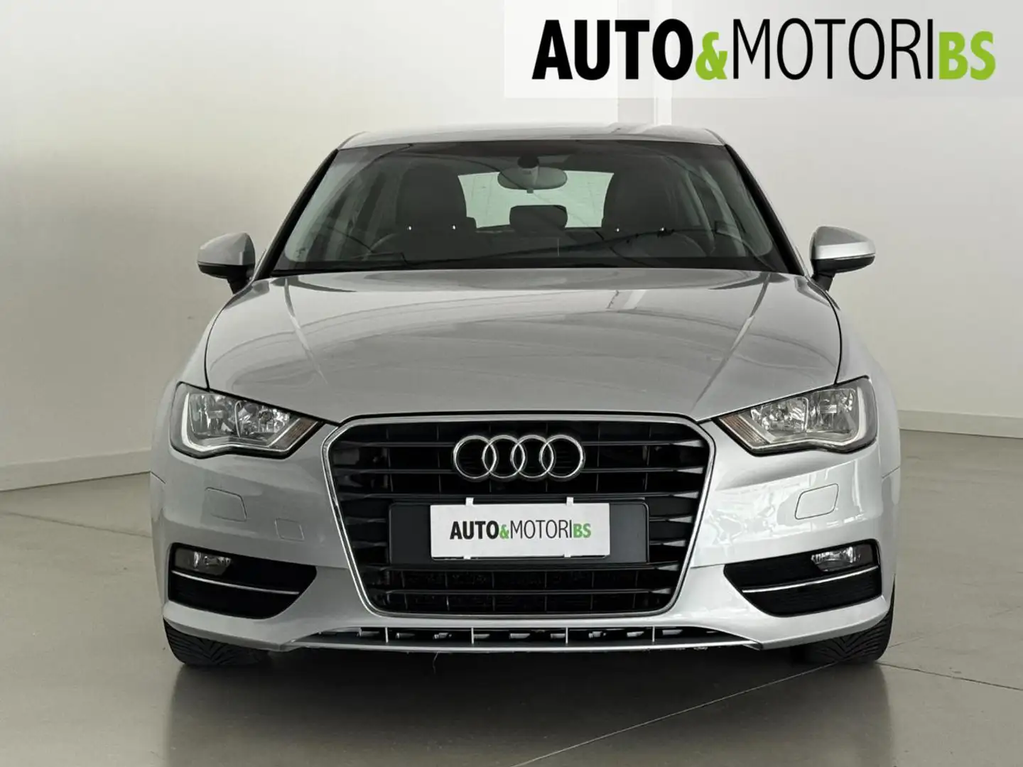 Audi A3 SPB 2.0 TDI Ambition Argento - 2