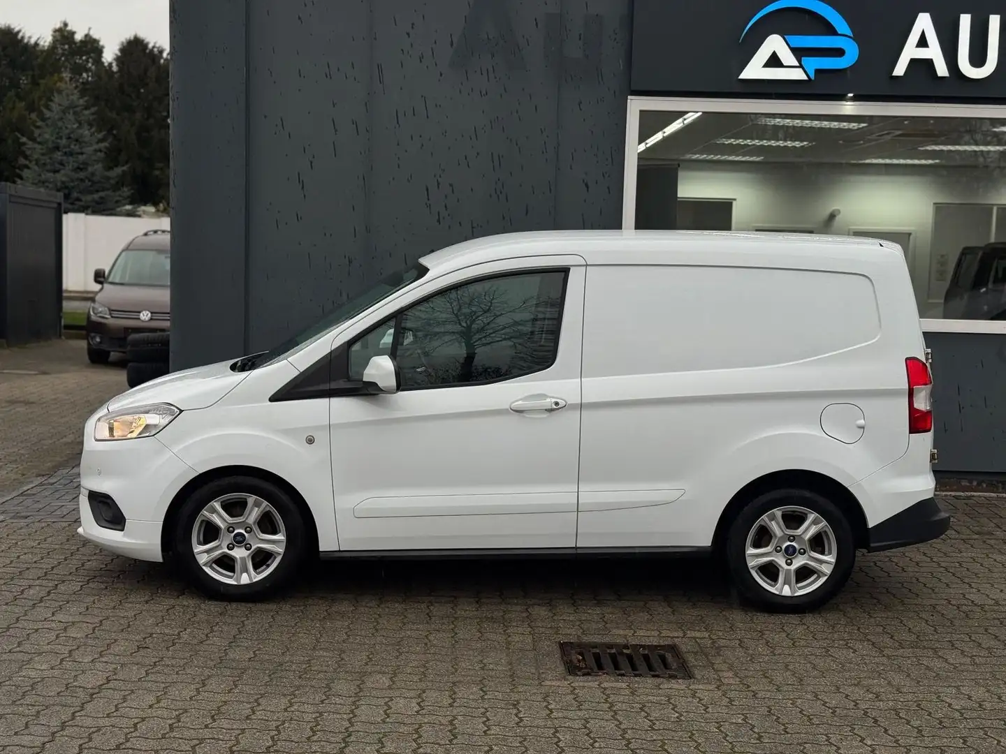 Ford Transit Courier 1.5 TDCi Limited *KLIMA*PDC*NAVI Alb - 2