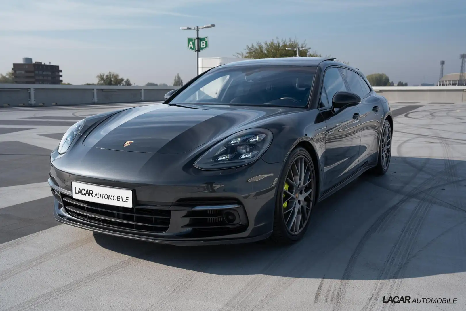 Porsche Panamera Sport Turismo 2.9 4 E-Hybrid I Bose I 4WS I Grijs - 2