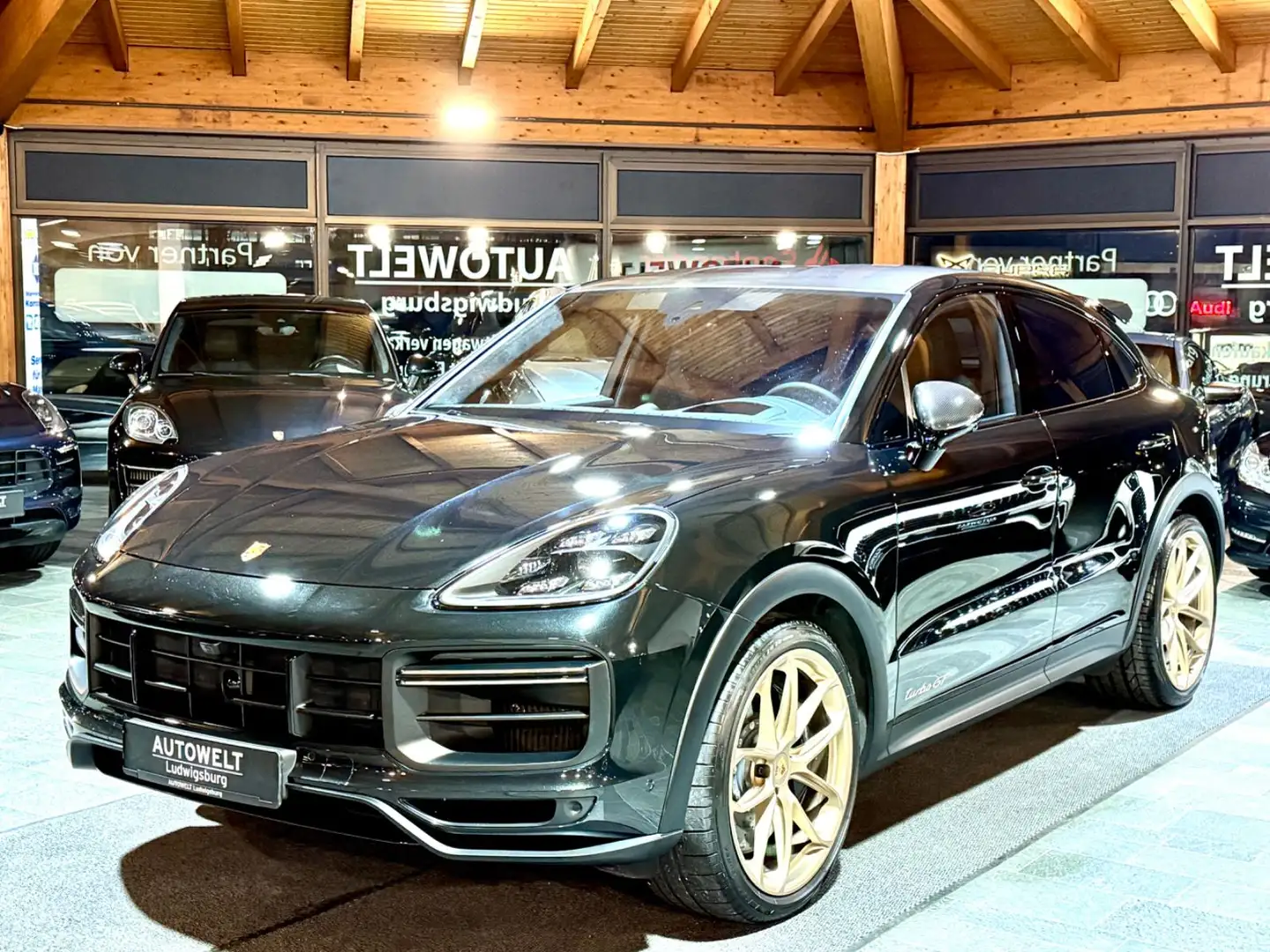 Porsche Cayenne Coupe Turbo GT Schwarz - 1
