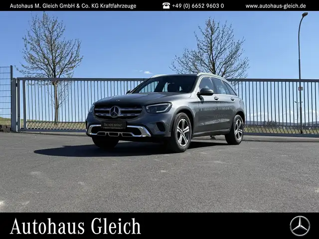 Mercedes-Benz GLC 300 d 4Matic (EURO 6d) EXCLUSIVE Interieur Design und Ausstattungslinie Standard/Pano. Dach/Distronic/Autom./Klima/LED/eFH.