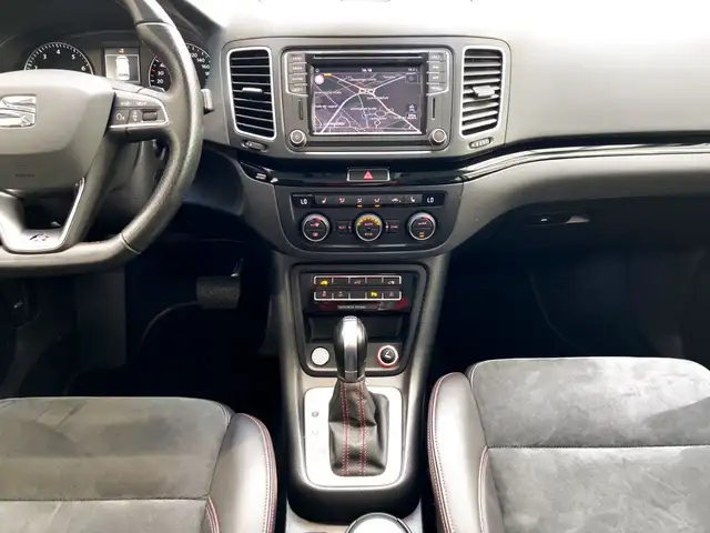 SEAT Alhambra view 13