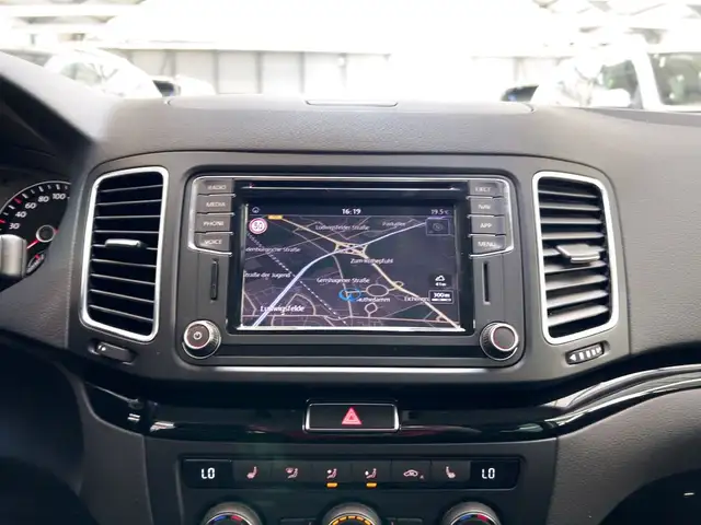 SEAT Alhambra view 11