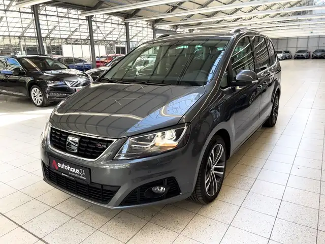 SEAT Alhambra view 3