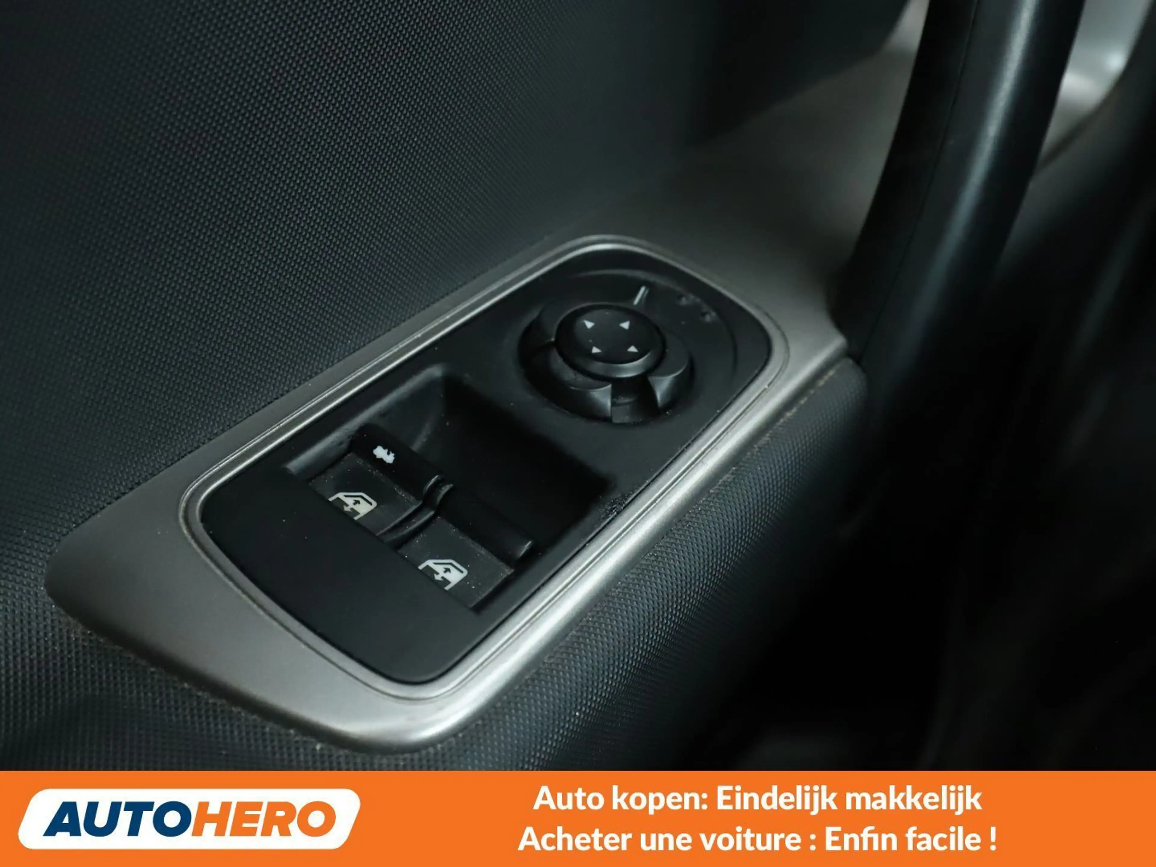 Alfa Romeo MiTo 1.4 Impression — photo 10