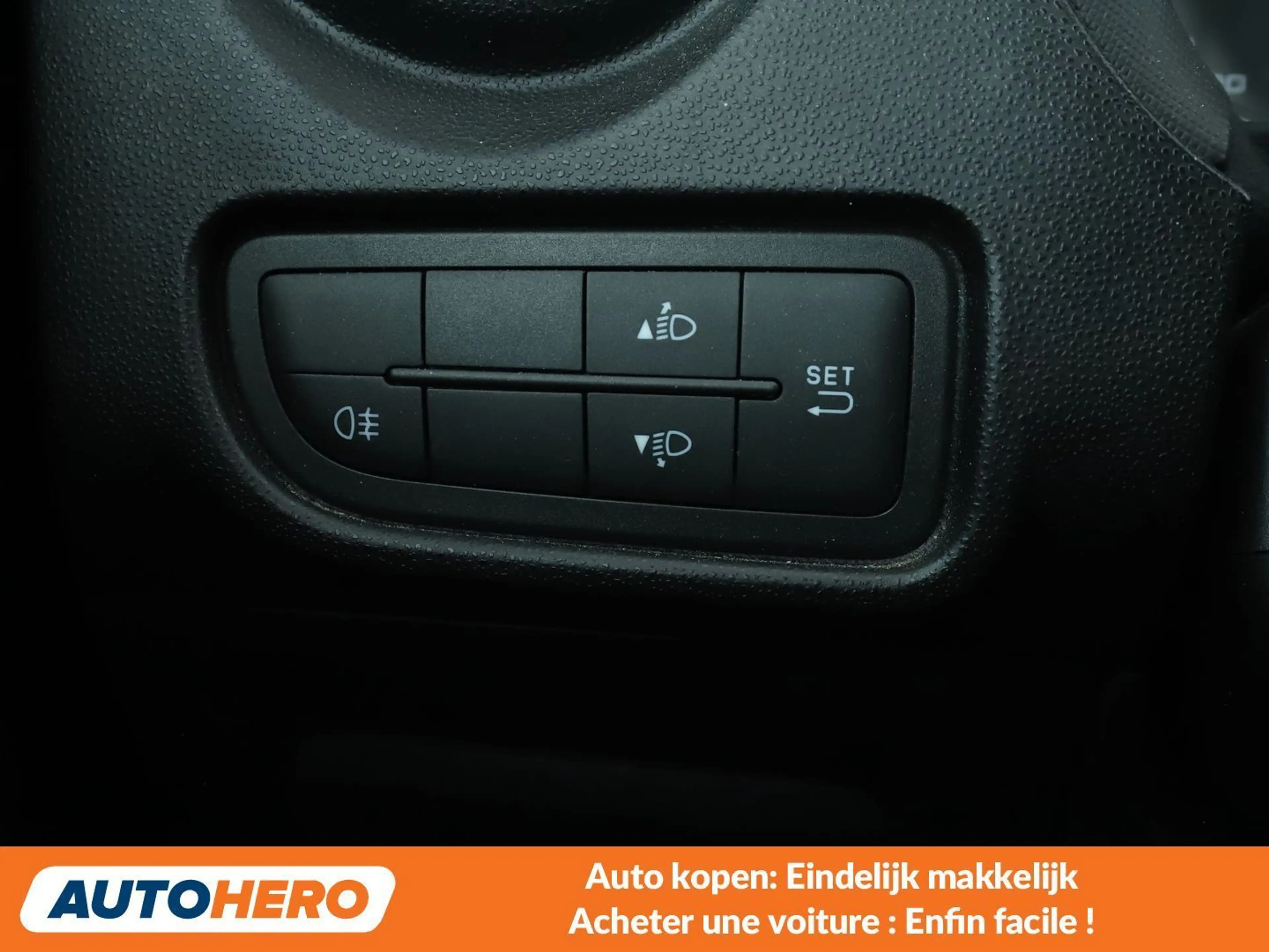 Alfa Romeo MiTo 1.4 Impression — photo 11