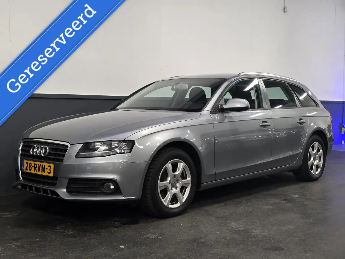 Audi A4 Avant 1.8 TFSI Pro Line Business Grijs - 2