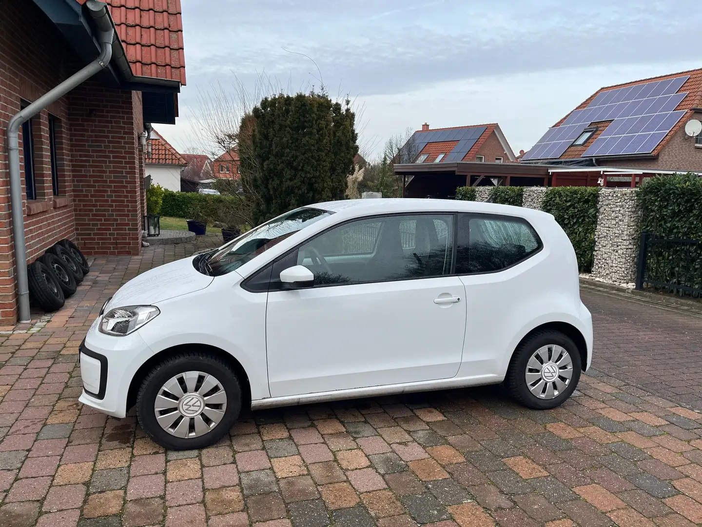Volkswagen up! up! Klimaanlage Winterräder - 1
