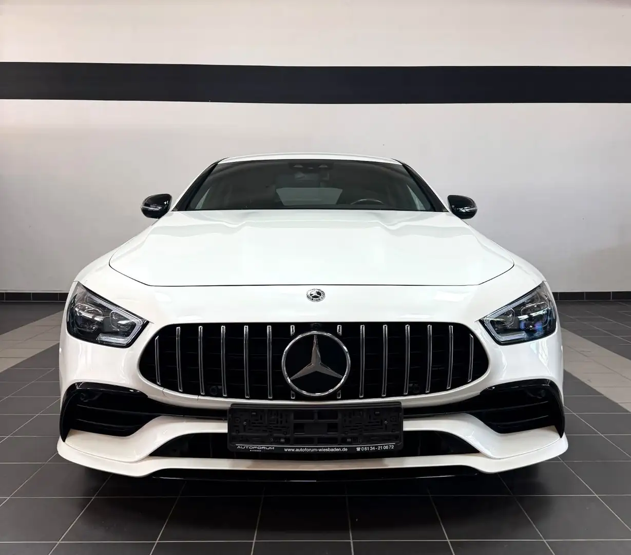 Mercedes-Benz AMG GT 4-trg. 43 Weiß - 1