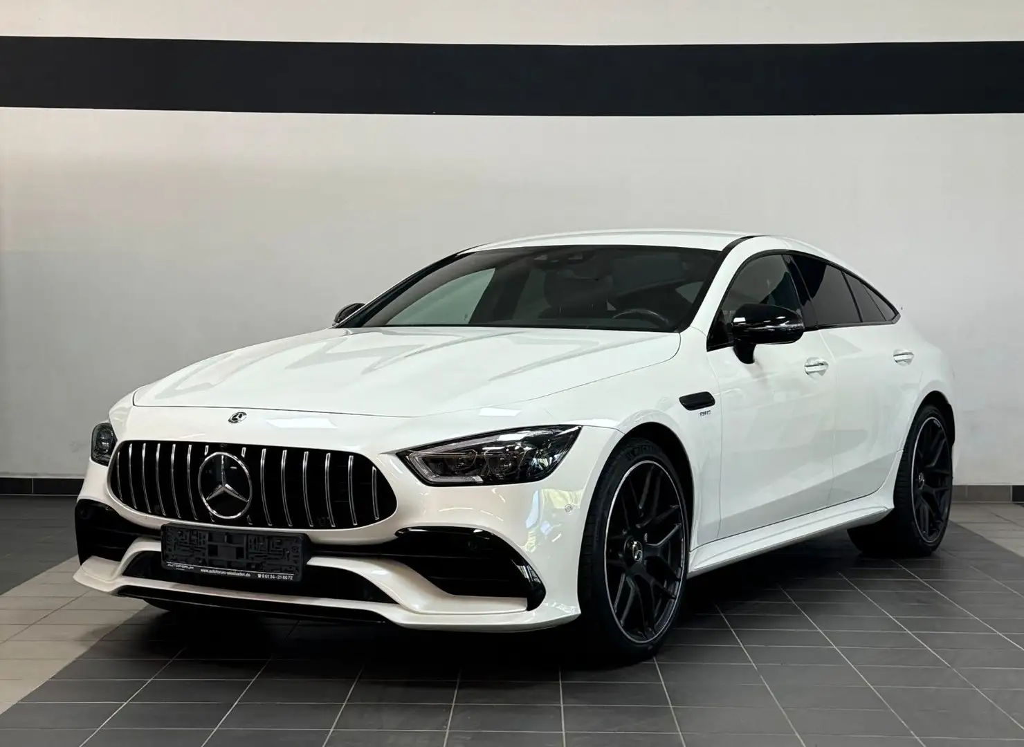 Mercedes-Benz AMG GT 4-trg. 43 Weiß - 2