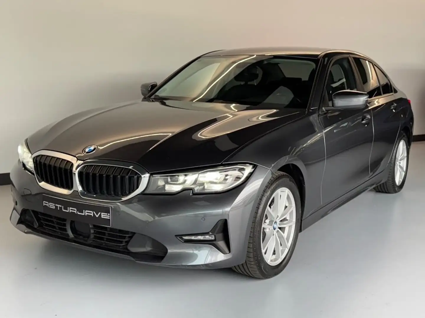 BMW 320 320i Auto. Gris - 2