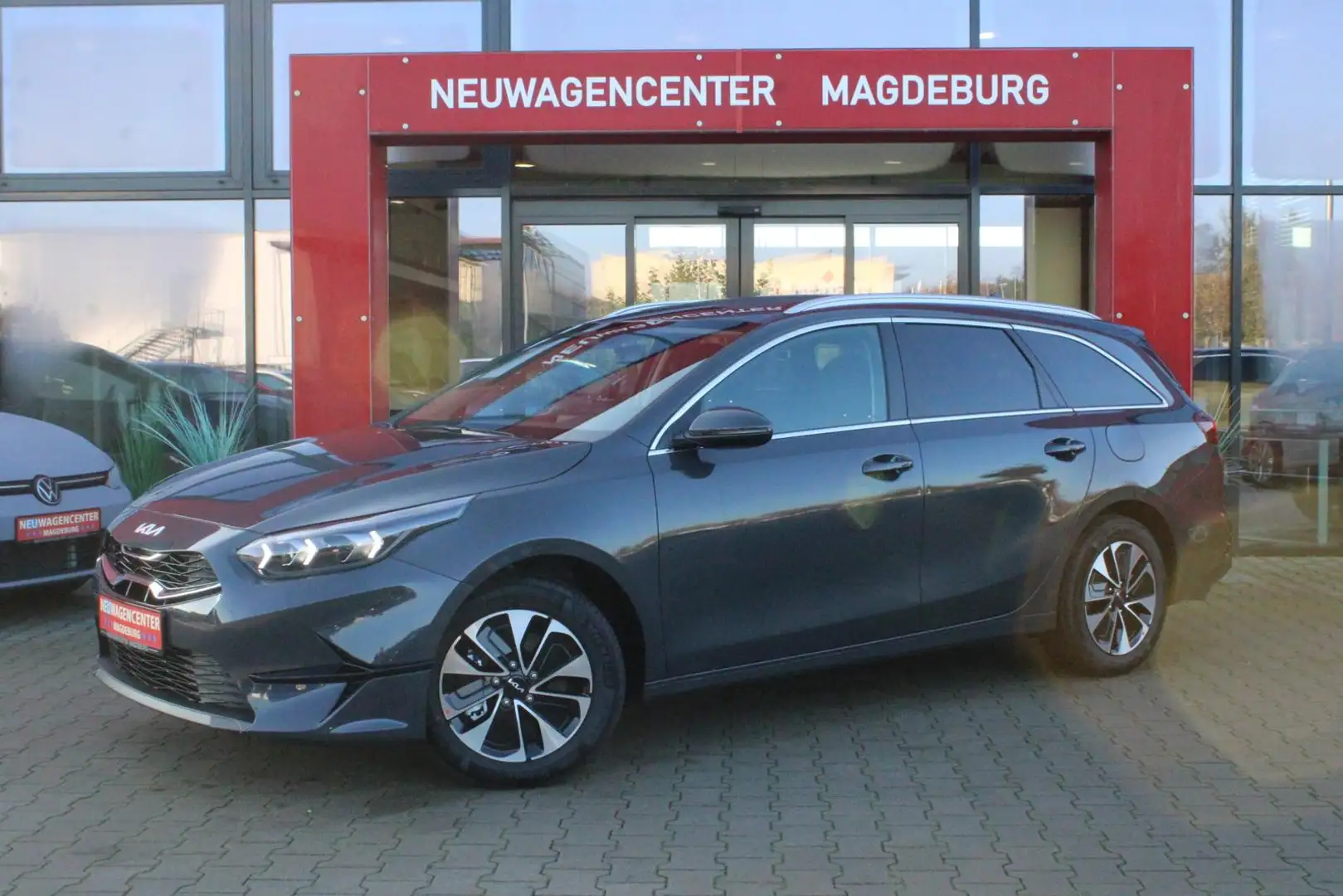 Kia Ceed SW / cee'd SW Ceed SW1.5 T-GDI Aut*Vision+*7J-GAR*LED*NAVI*RFK* Grigio - 1