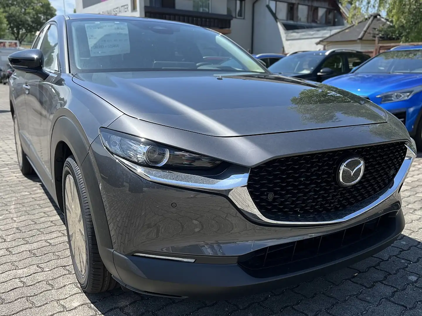 Mazda CX-30 e-Skyactive G140 Homura Aut. Grau - 2